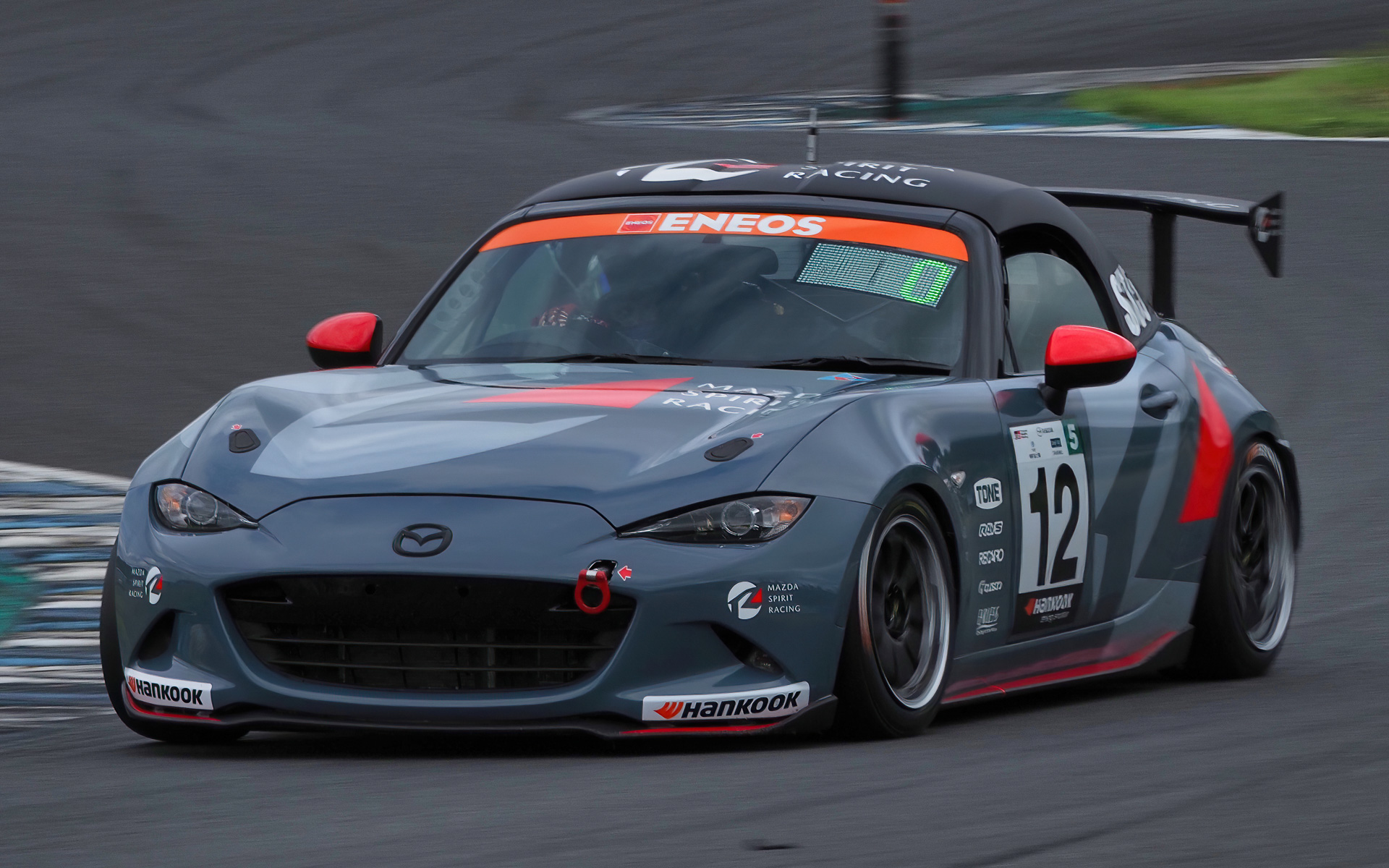 デビュー戦の目標であった完走を全員で達成できたよろこびは大きい