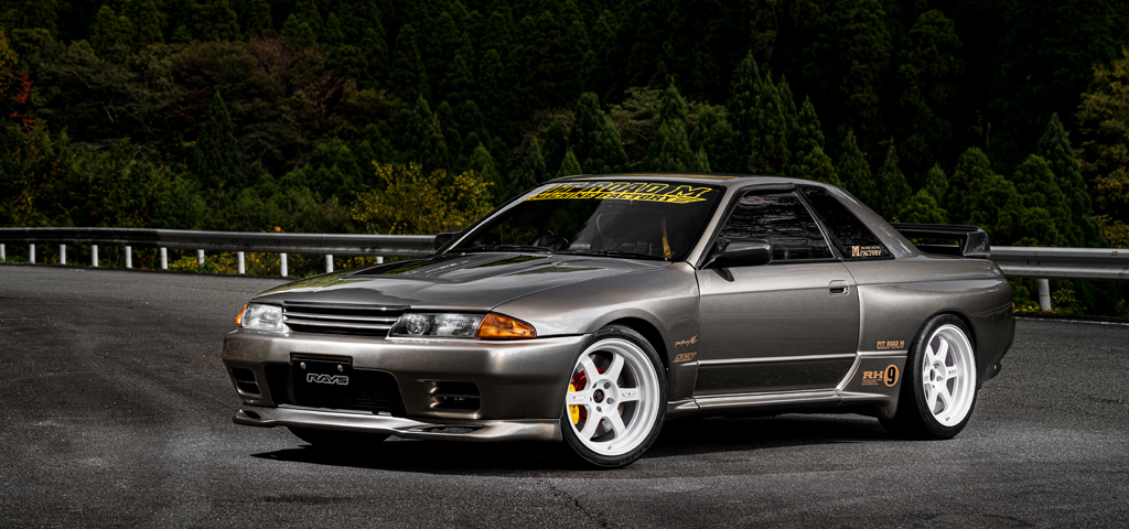 スカイラインGT-R×TE37V 10th Anniversary Edition