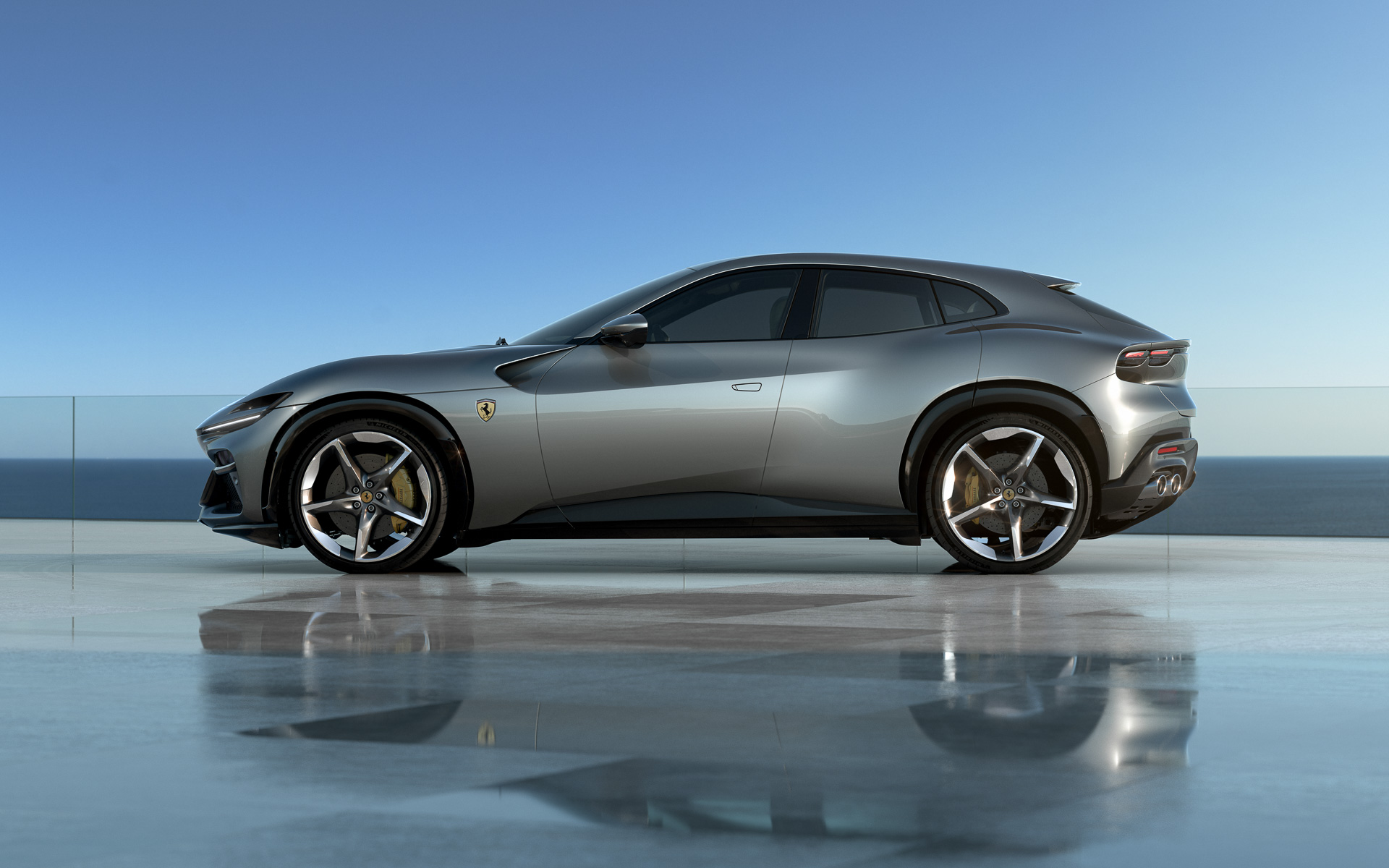 プロサングエのボディサイズは4973×2028×1589mm（全長×全幅×全高）、ホイールベースは3018mm