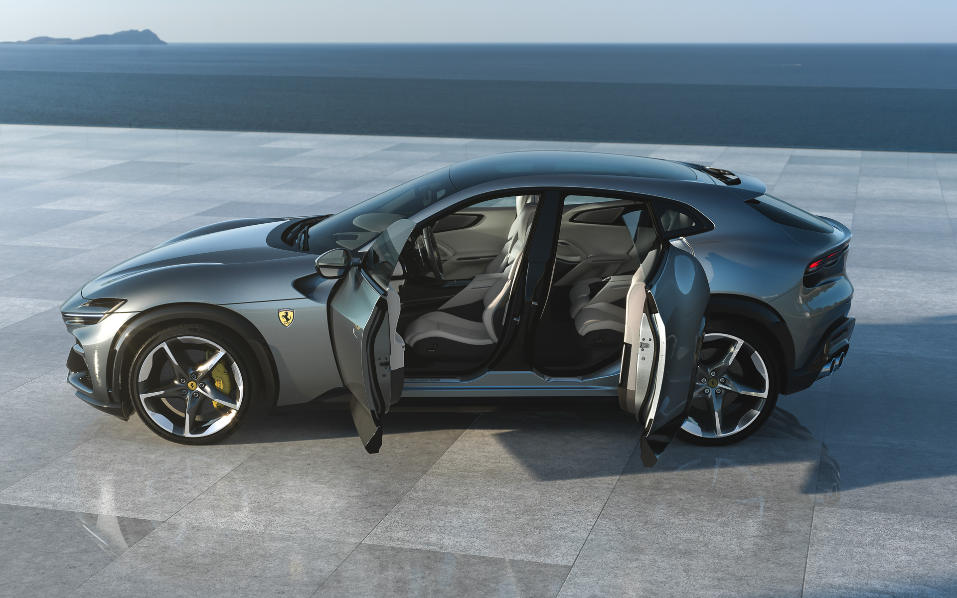 フェラーリ初の4ドア4シーターモデル「プロサングエ」