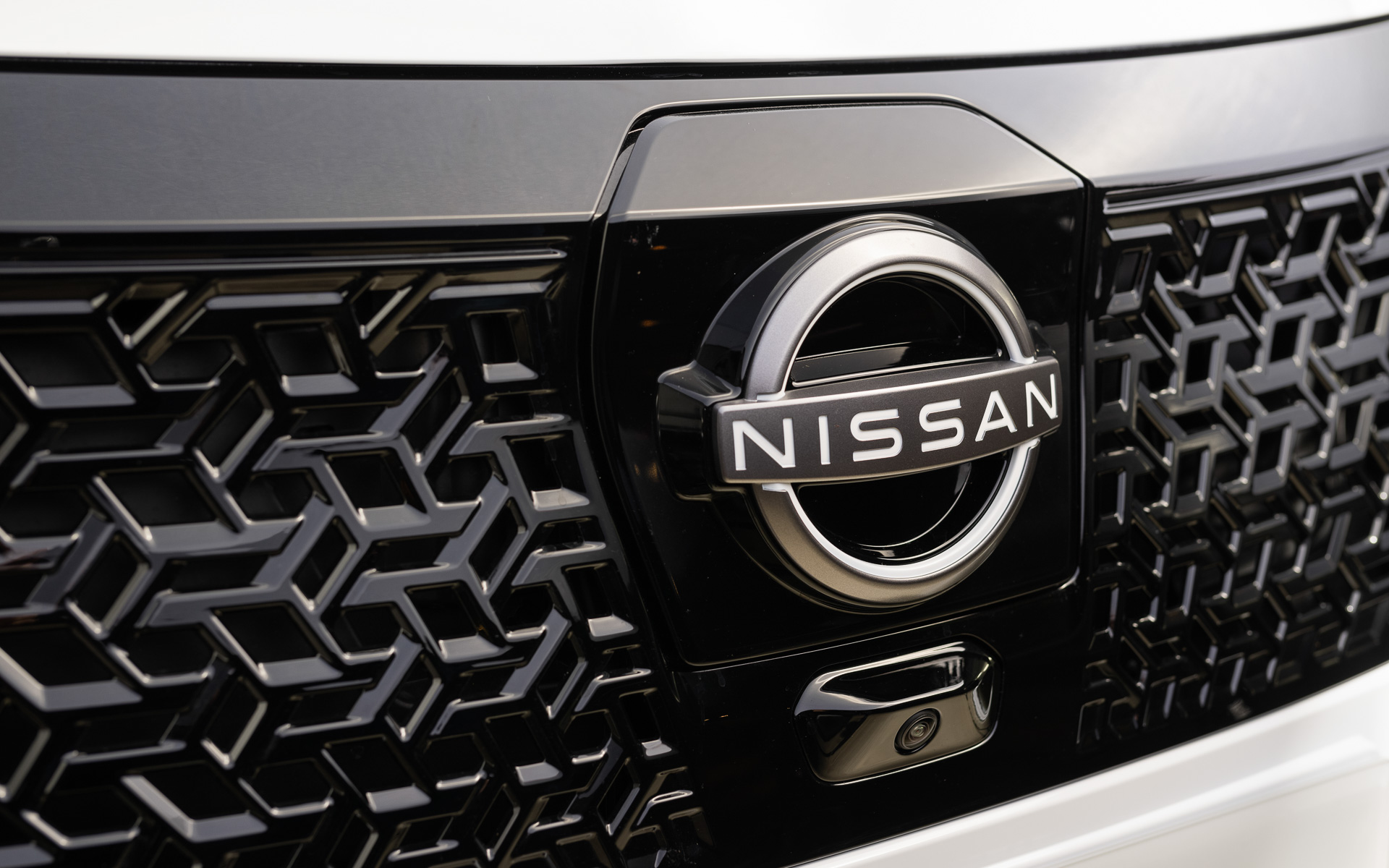 タウンスターは45kWhバッテリを搭載し、航続可能距離は最大300kmを実現