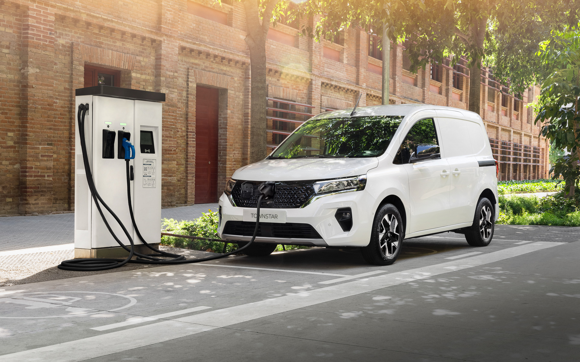 「タウンスター」の生産を欧州で開始