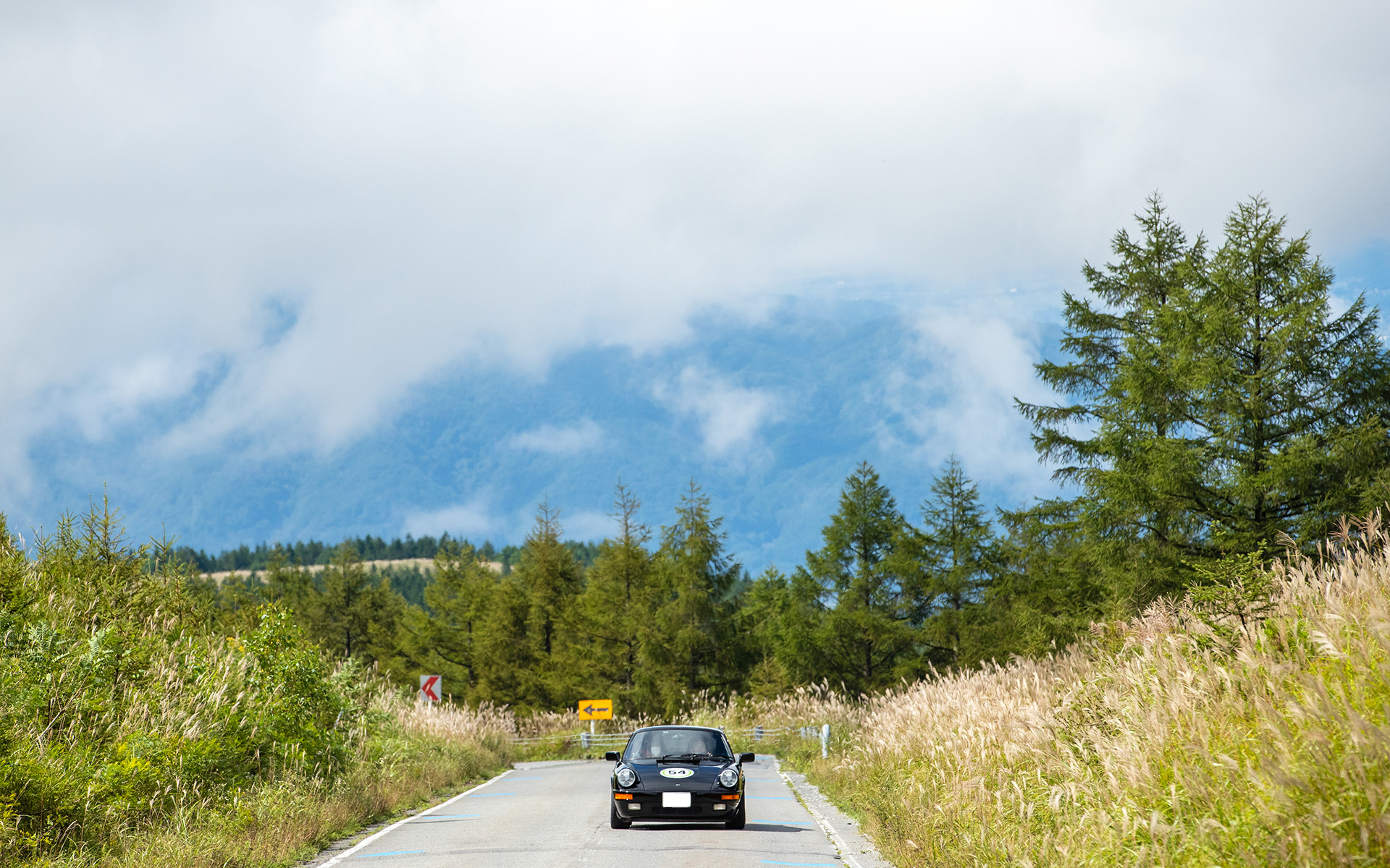 ビーナスラインのドライブシーン。晴天の中の気持ちのいいドライブとなった
