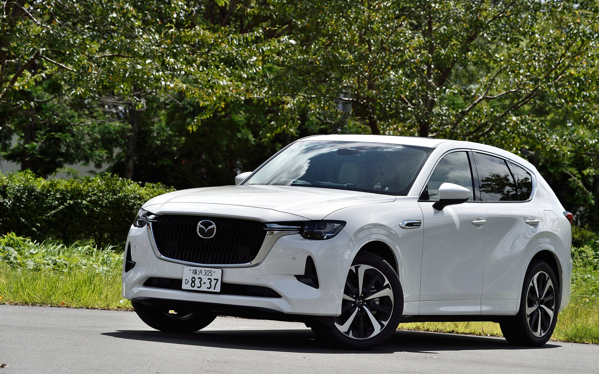 試乗車は直列6気筒3.3リッターディーゼル＋モーターの48Vマイルドハイブリッド仕様「e-SKYACTIV D（M Hybrid Boost）」搭載モデル。ボディサイズは4740×1890×1685mm（全長×全幅×全高）、ホイールベースは2870mm