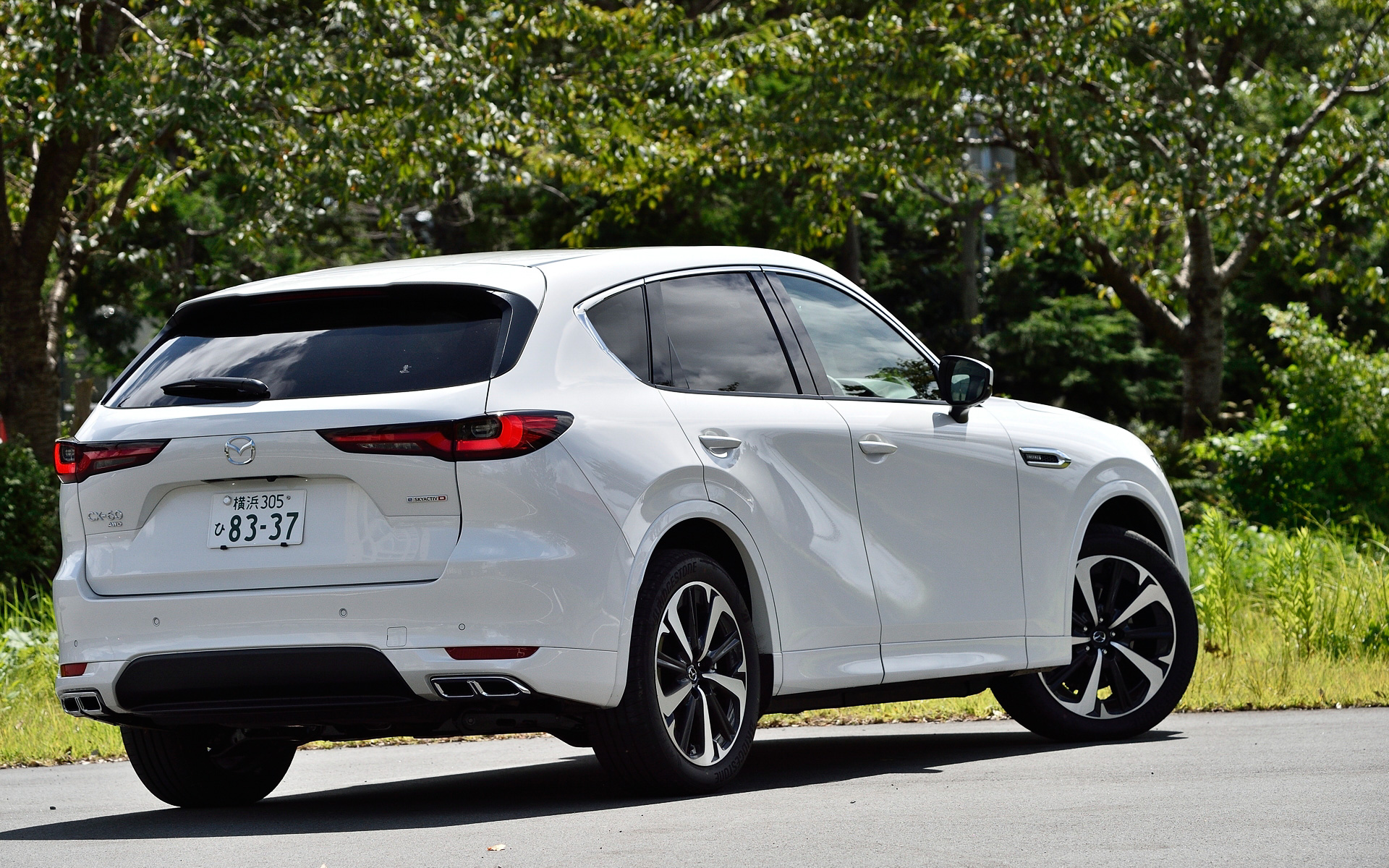 試乗車は直列6気筒3.3リッターディーゼル＋モーターの48Vマイルドハイブリッド仕様「e-SKYACTIV D（M Hybrid Boost）」搭載モデル。ボディサイズは4740×1890×1685mm（全長×全幅×全高）、ホイールベースは2870mm