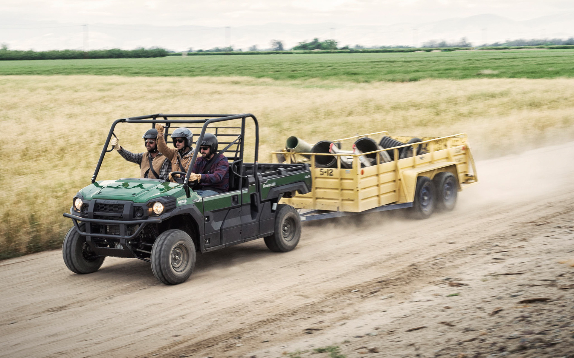 軽量コンパクトな車体に実用的な機能を満載したMULEシリーズ