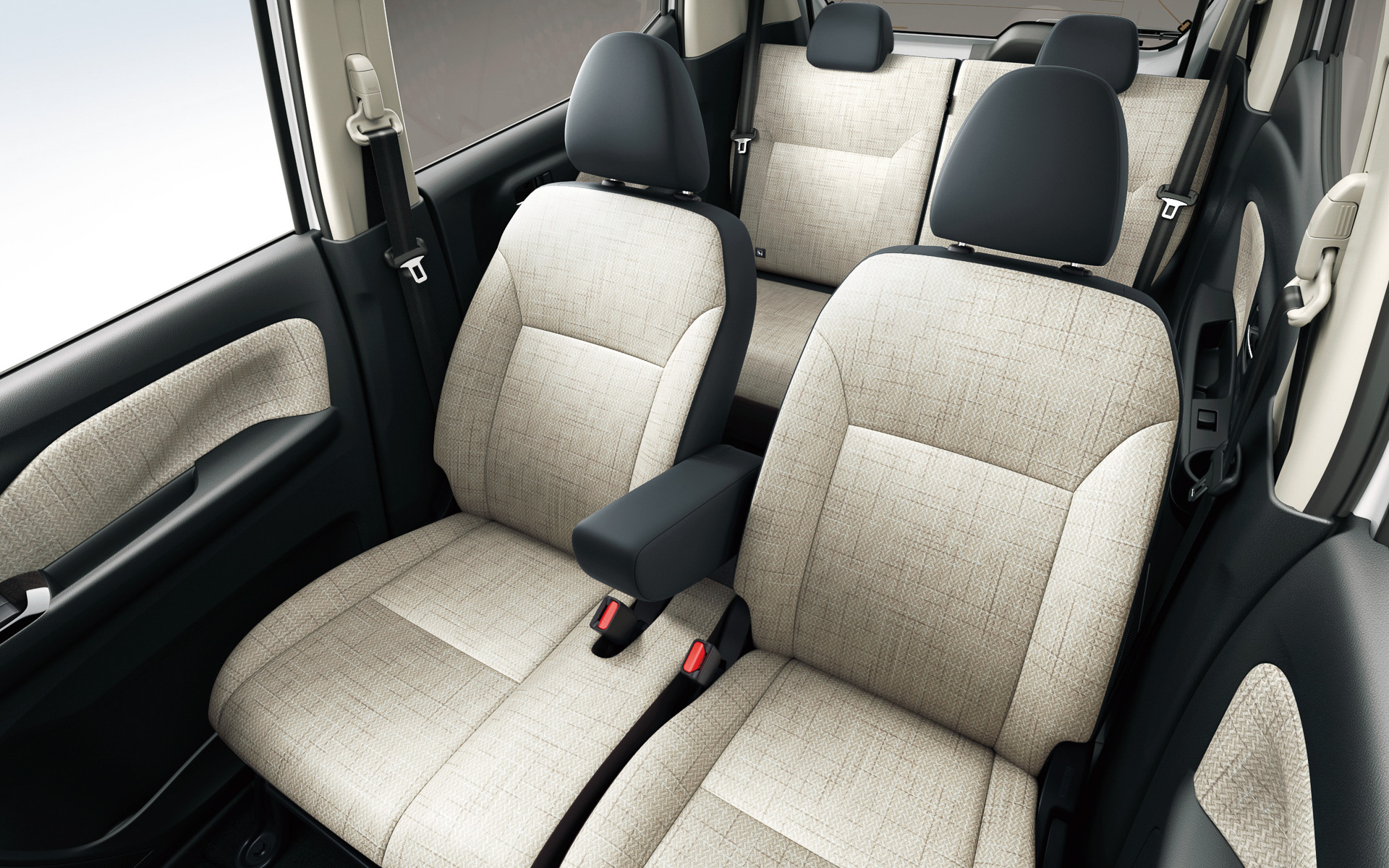 デイズ、ルークスともに、シートを抗菌仕様へと仕様向上した