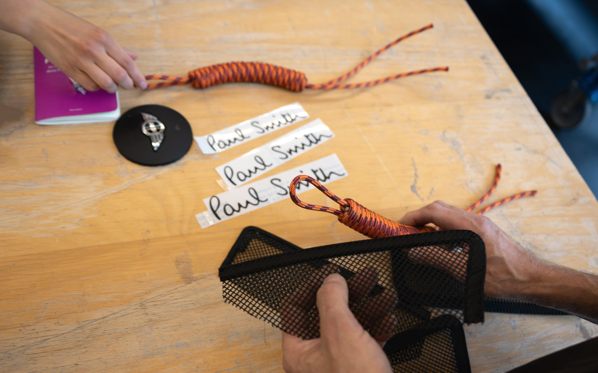 イベント会場では2台の展示車両ができるまでの過程をパネルで辿れるという