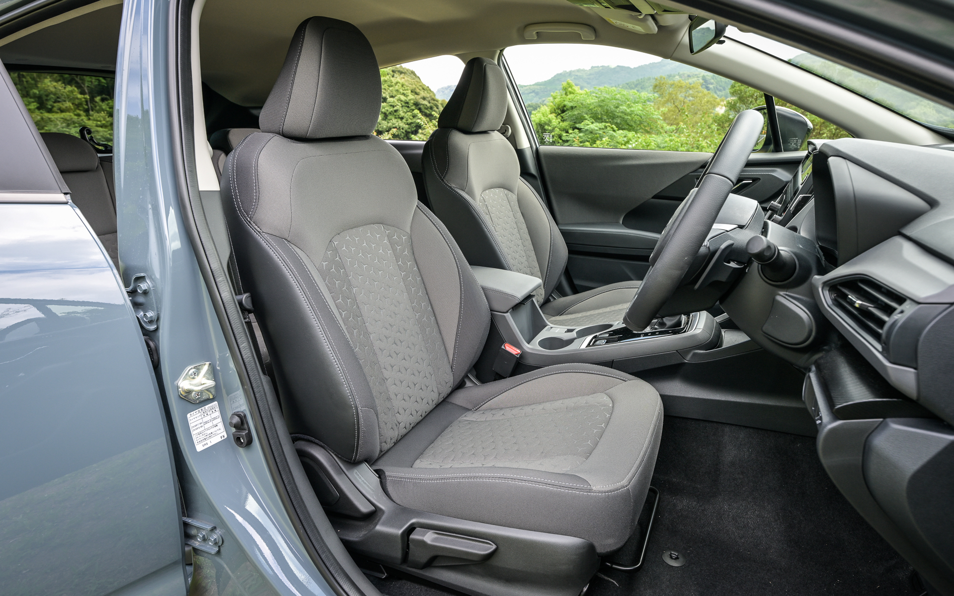 インテリアデザインも重視、荷室にはリアドアトリムと連続性のあるデザインを施した