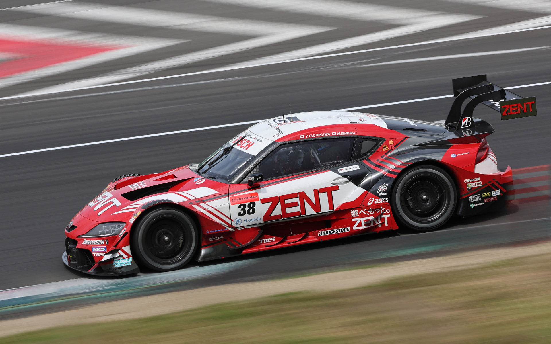 予選2位を獲得した38号車ZENT CERUMO GR Supra（立川祐路/石浦宏明、BS）