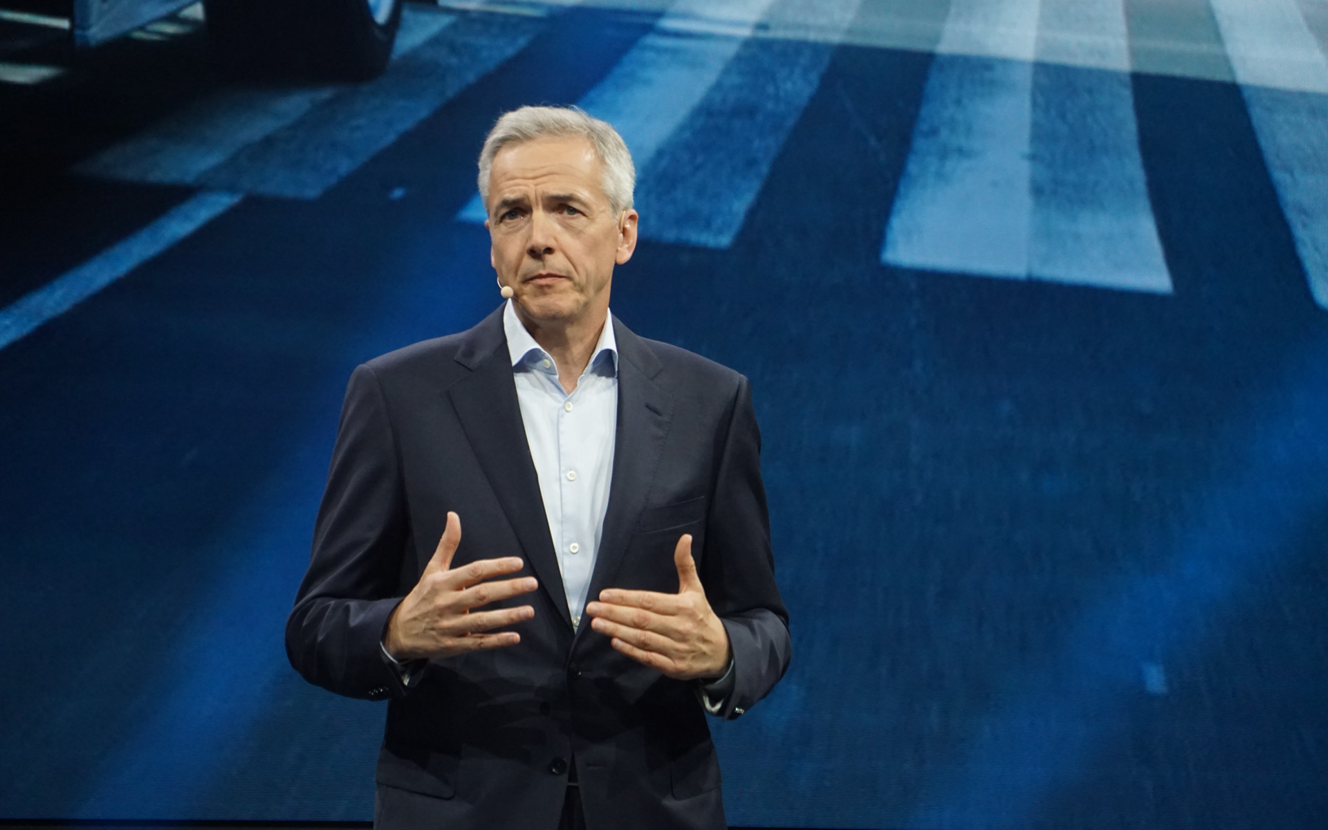 三菱ふそうトラック・バス 代表取締役社長 CEOのカール・デッペン氏