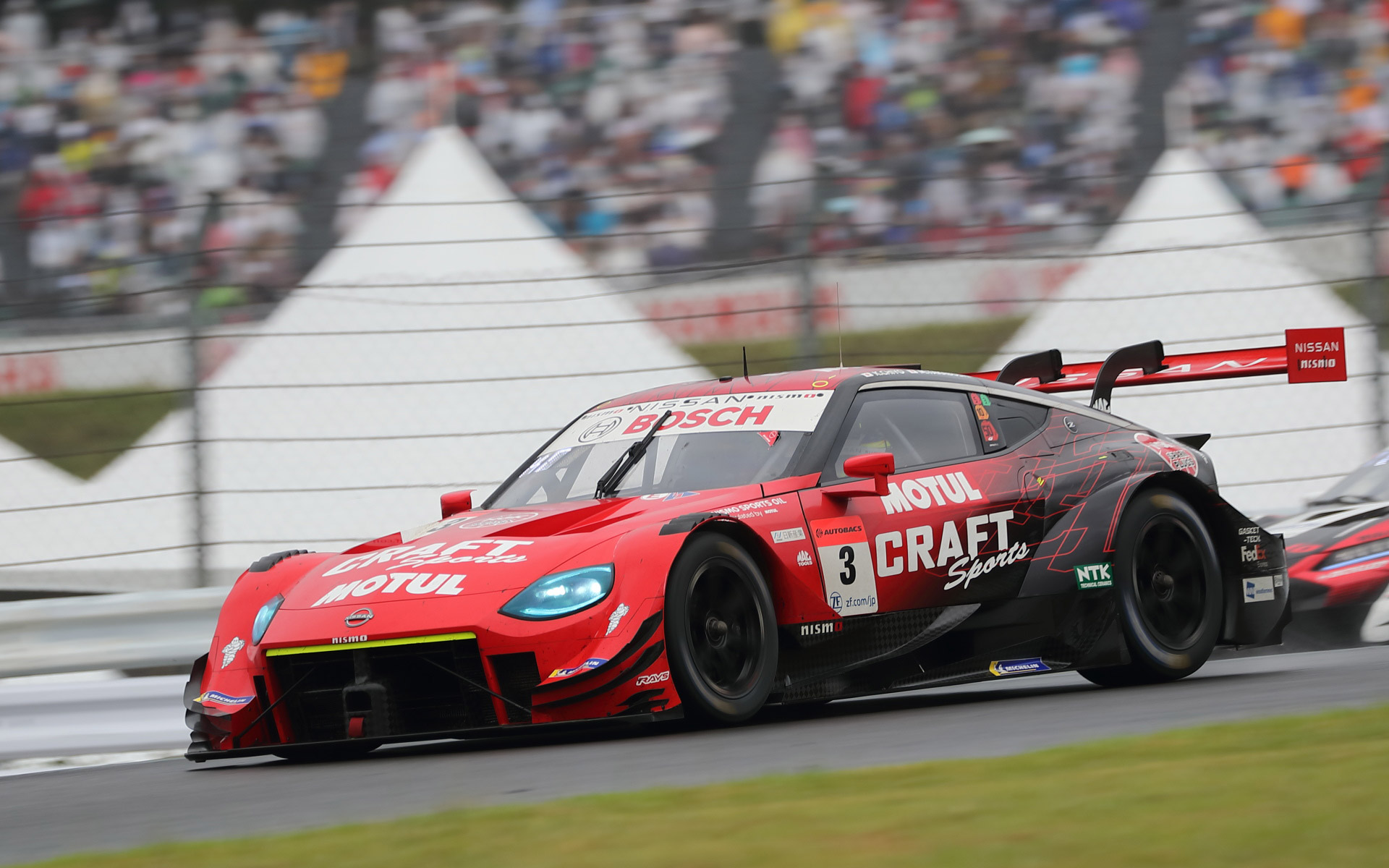 2ストップ作戦で今季2勝目を挙げた3号車CRAFTSPORTS MOTUL Z（千代勝正/高星明誠）