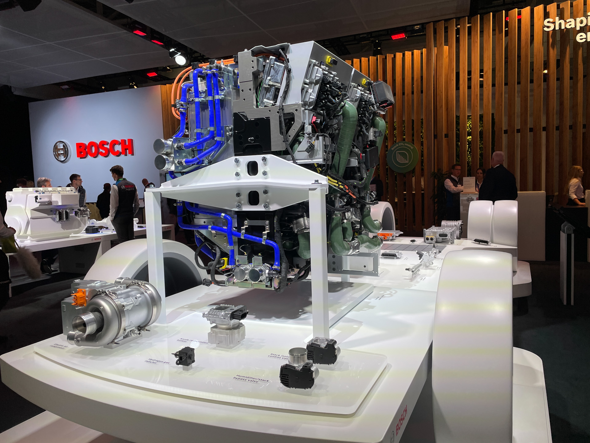 燃料電池技術などを出展する「ボッシュ」ブース