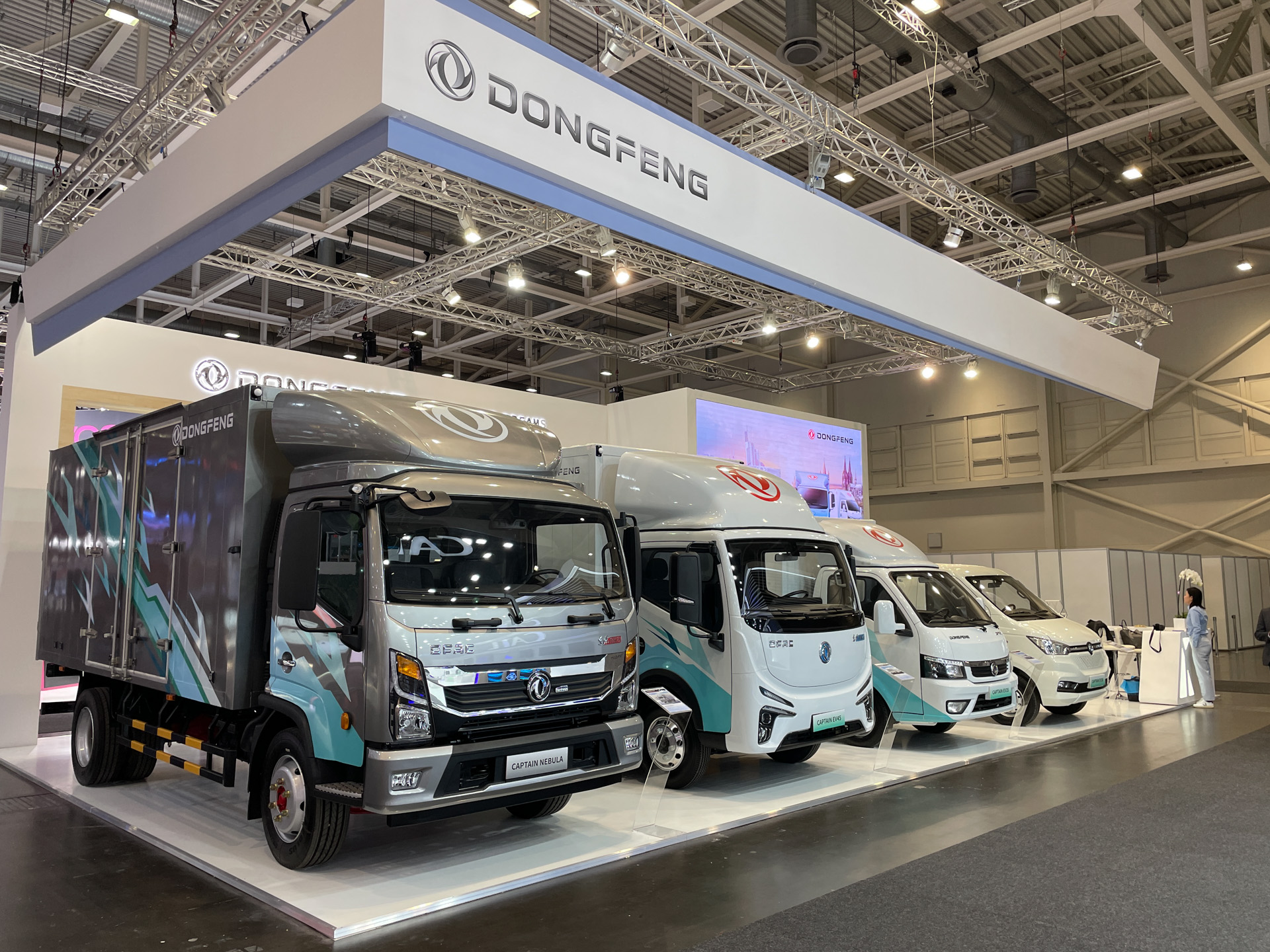 中国メーカーの「DONGFENG」ブース