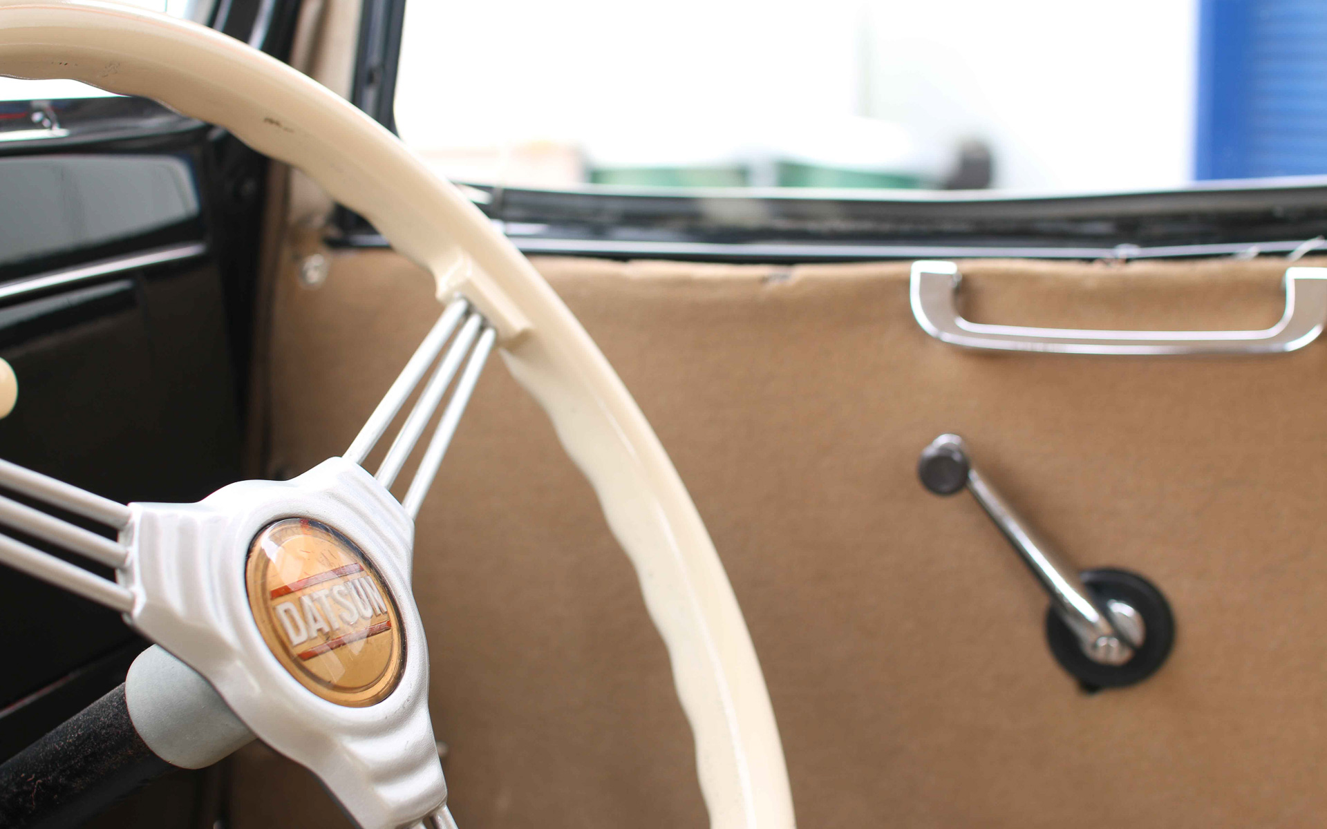 ハンドルとドア