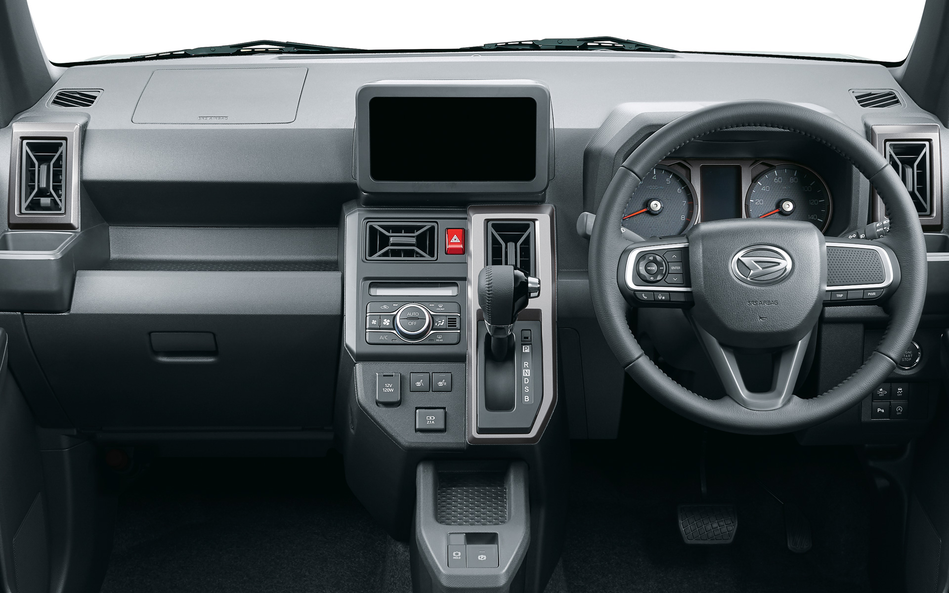 メーターパネルやインパネセンターシフトベゼル、左右のエアコンレジスターパネルもダークシルバー加飾になっている