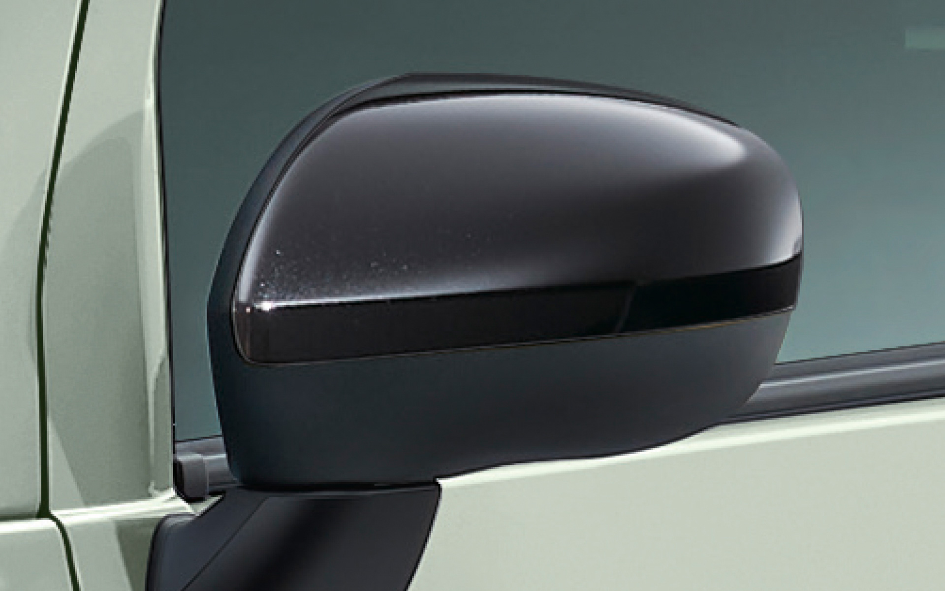 カラードドアミラー（ブラックマイカメタリック塗装）