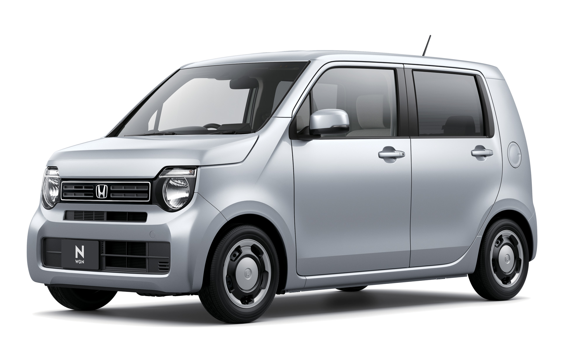 N-WGN（ルナシルバー・メタリック）