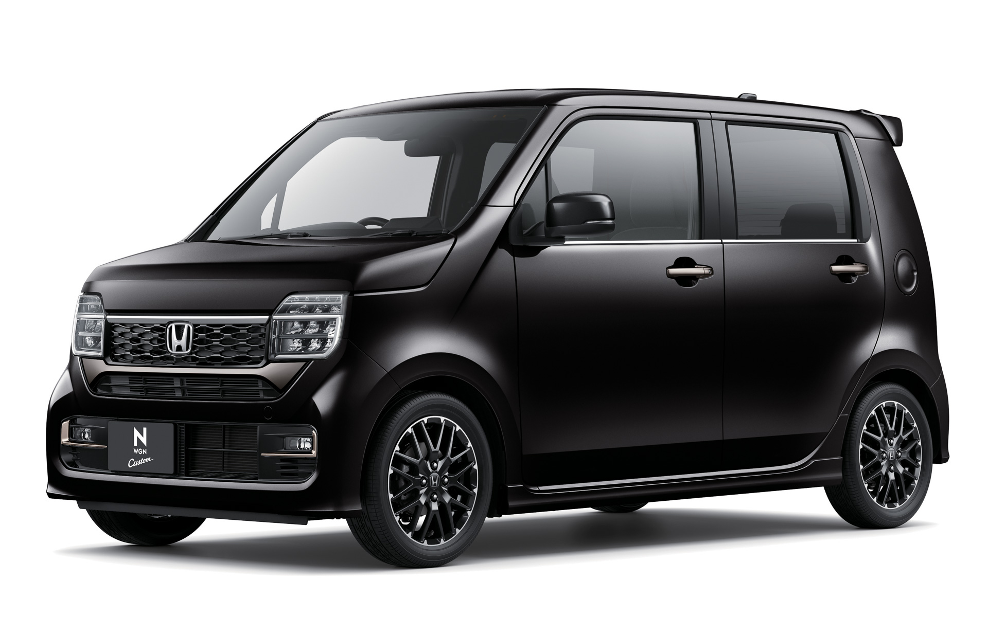 N-WGN Custom（クリスタルブラック・パール）