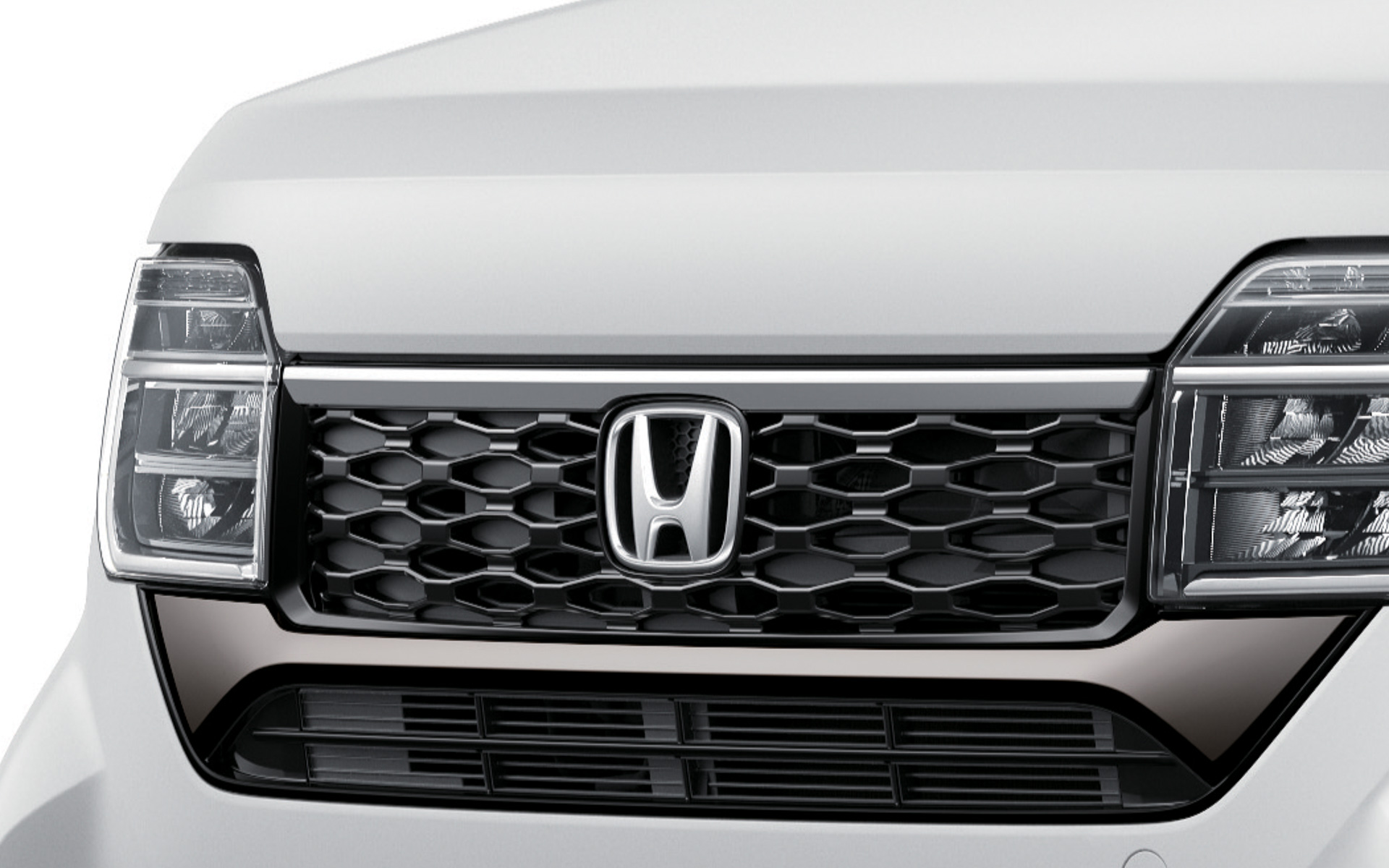 フロントグリルのデザインを刷新