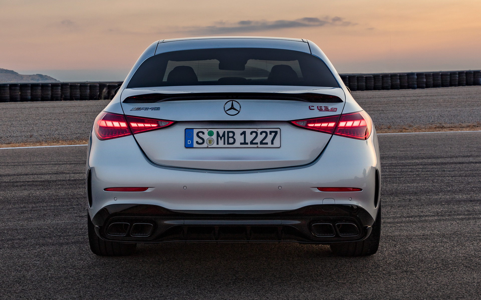 AMG C 63 S Eパフォーマンス（サルーン）