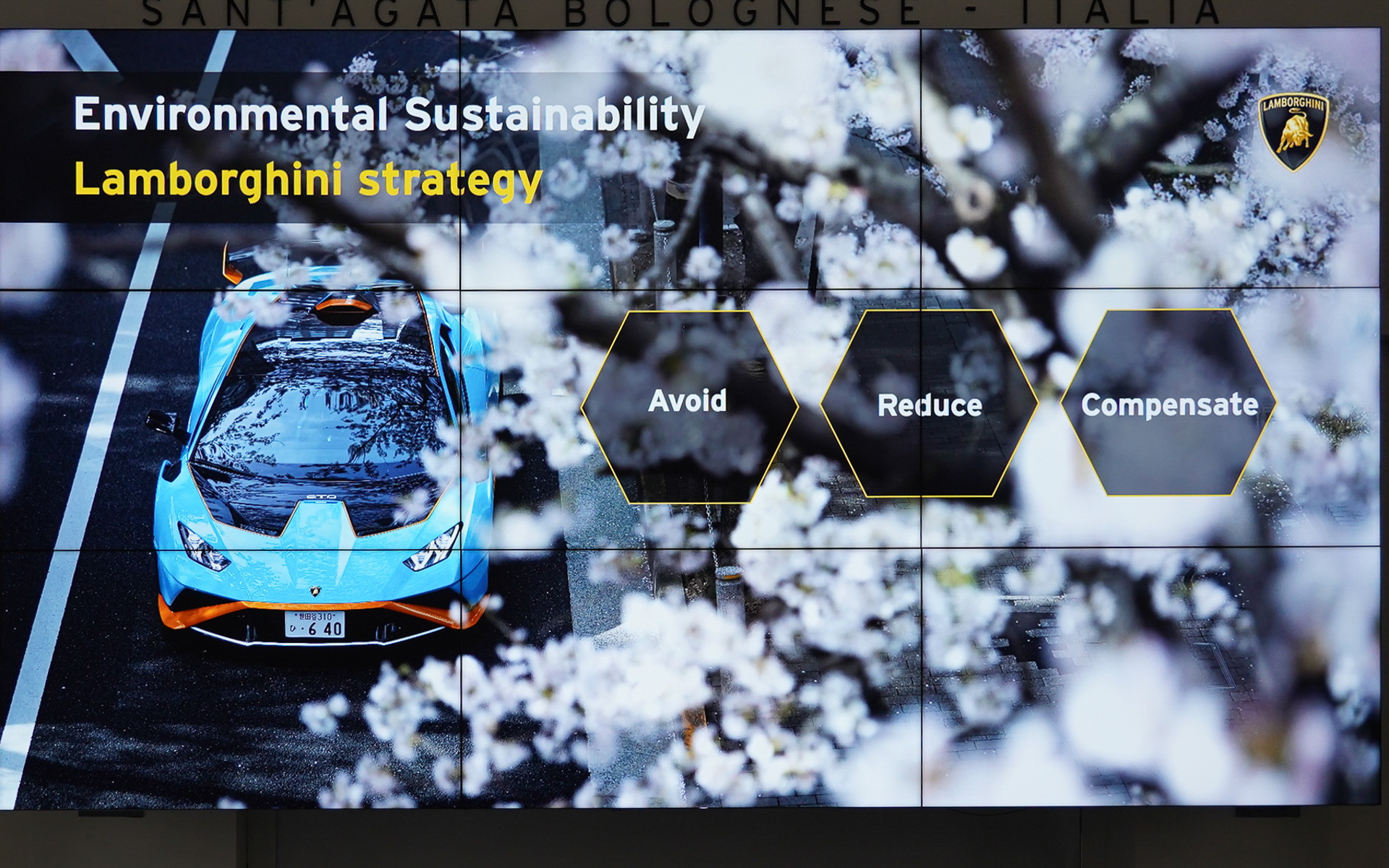 ランボルギーニが掲げるサステナビリティに向けた3つのコンセプト「回避」「削減」「相殺」