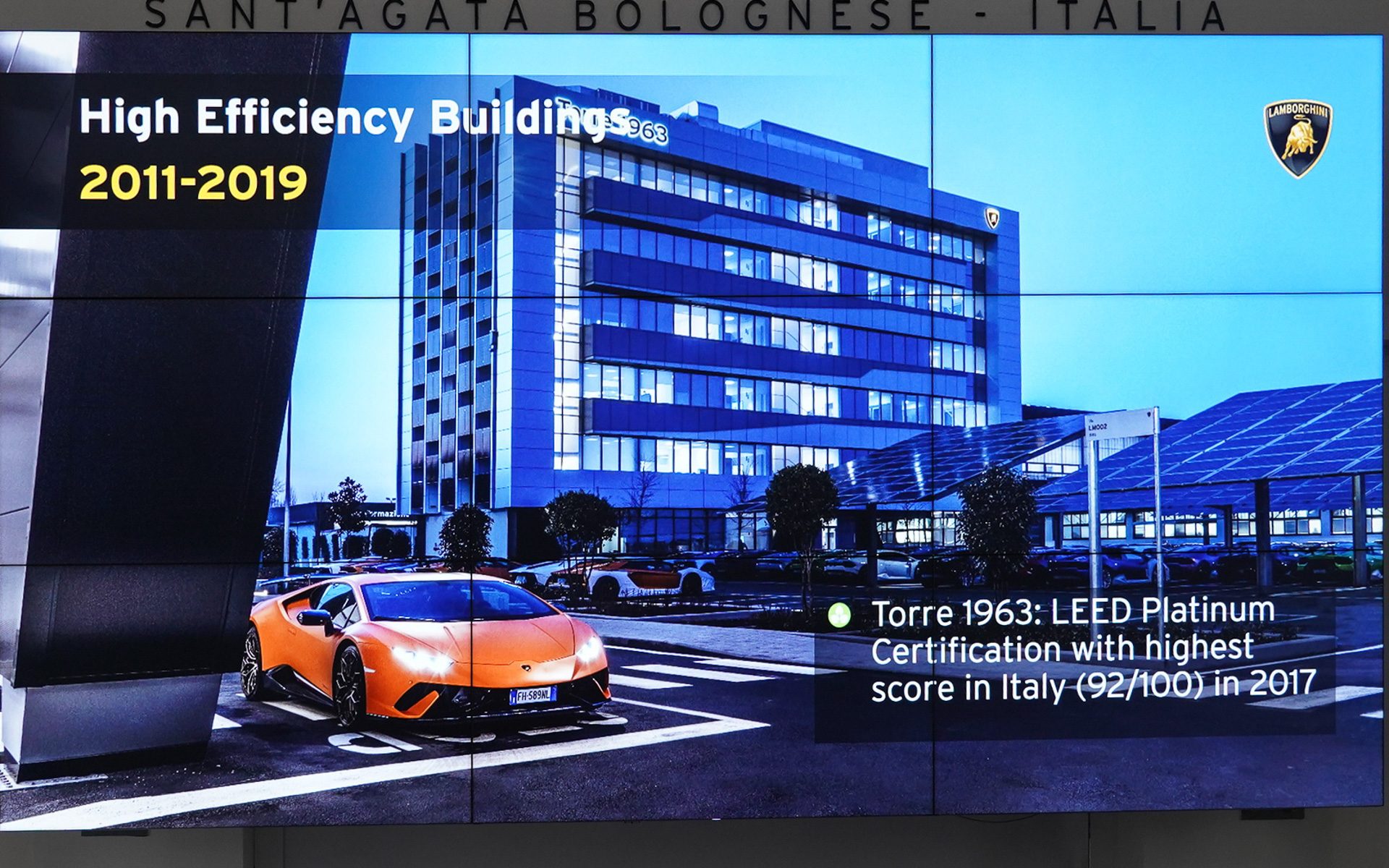 高効率なオフィスビルは、グリーンビルディング認証プログラム「LEED（Leadership in Energy & Environmental Design）」の認証を受けている