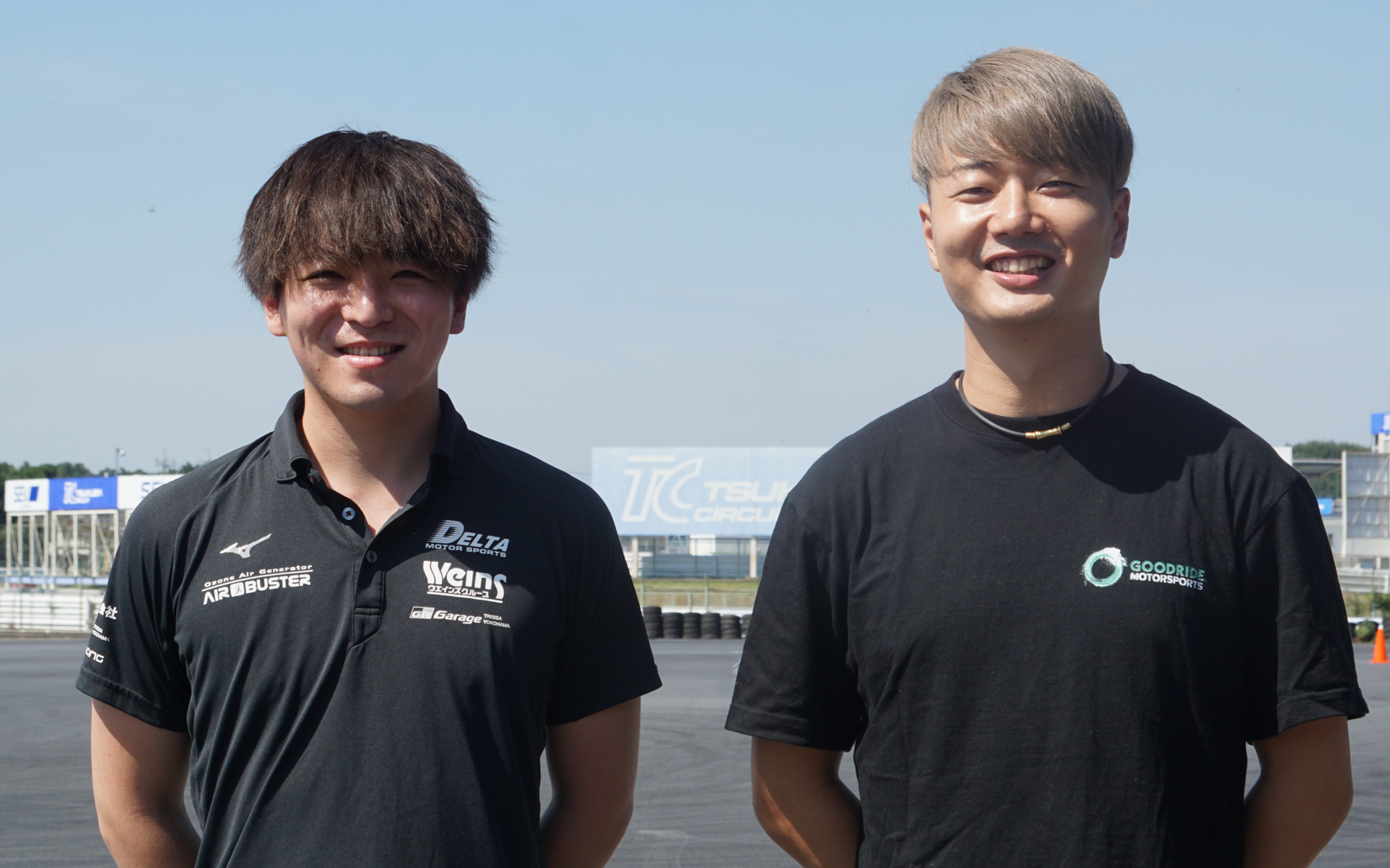 SUPER GT 5号車「マッハ車検 エアバスター MC86 マッハ号」のドライバーとして活躍する冨林勇佑選手、TEAM GOODRIDE MOTORSPORTSのドライバーとしてFORMULA DRIFT JAPANに参戦する山中真生選手