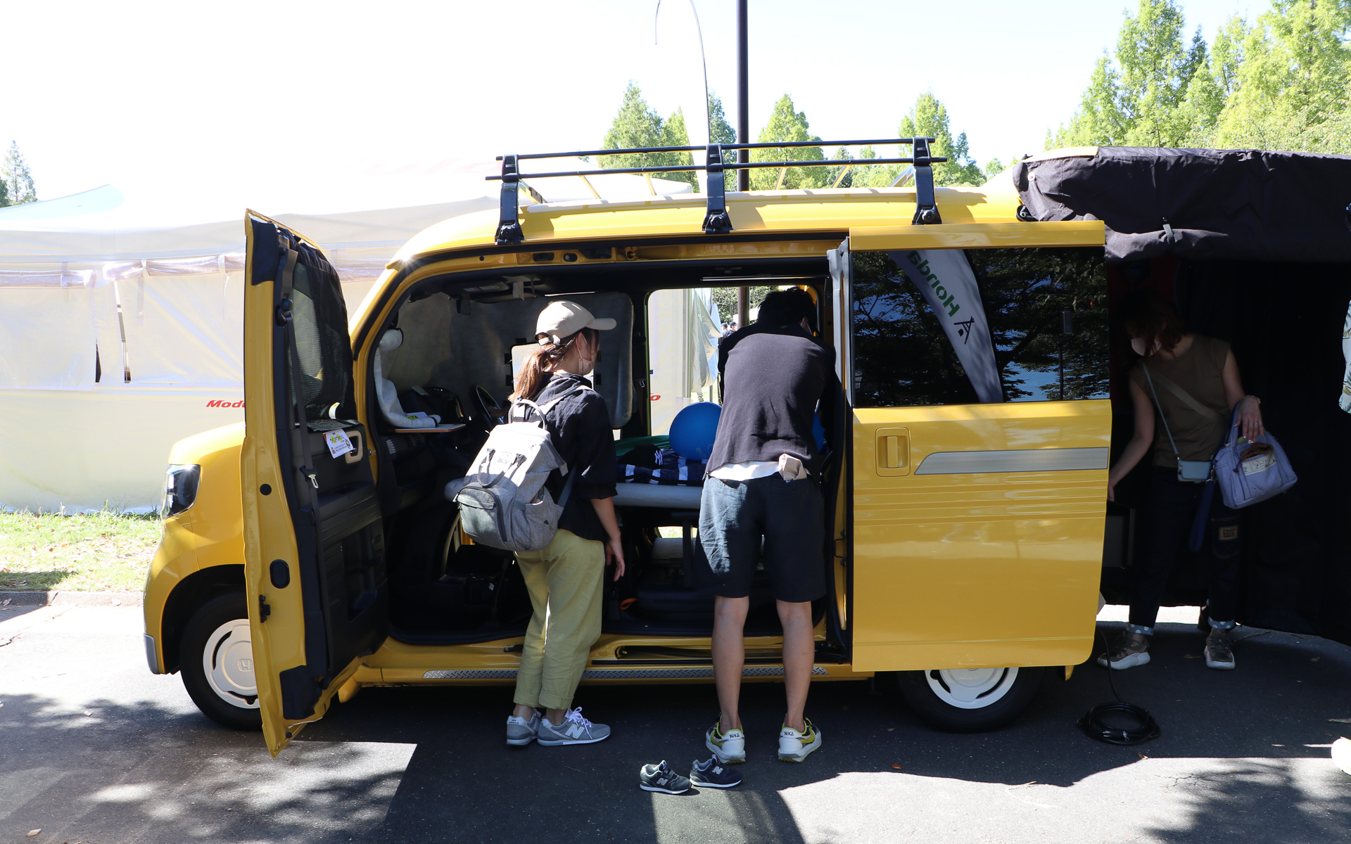 N-VAN 車中泊仕様。実際に子供を乗せてみて、使い勝手などをチェックしているユーザーが多かった