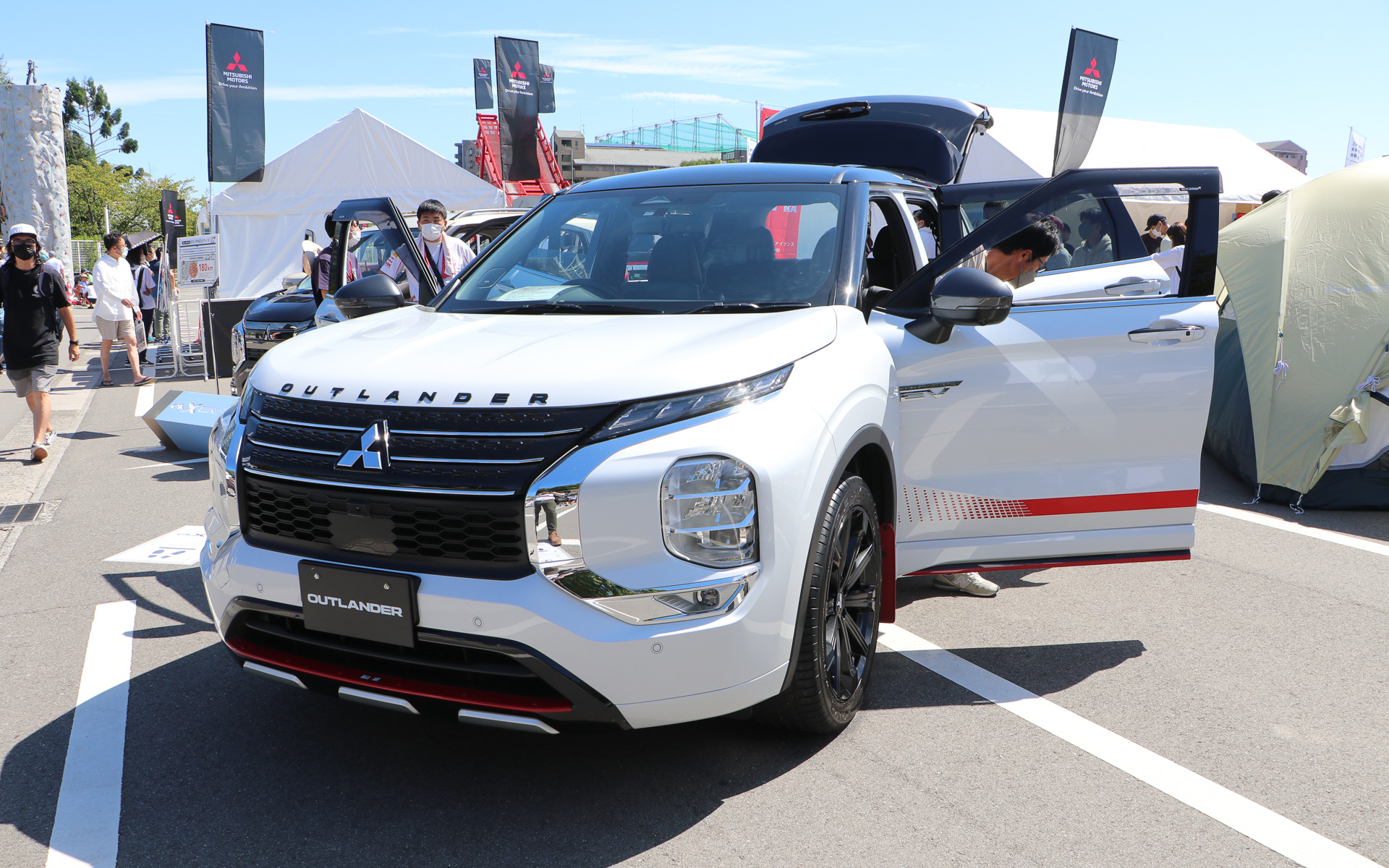 アウトランダーPHEVモデル