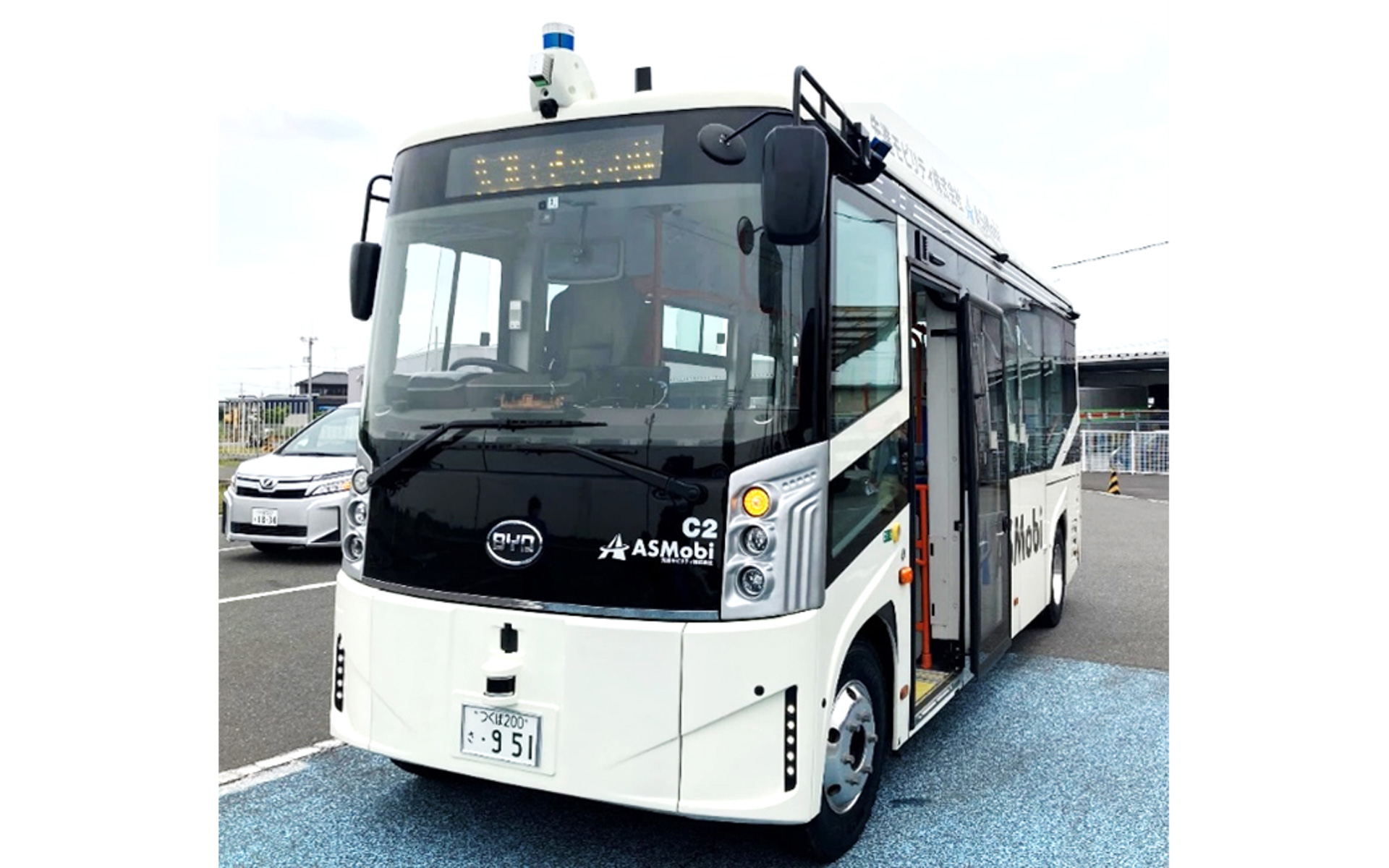 京セラの自動運転バス「trota（トロタ）」