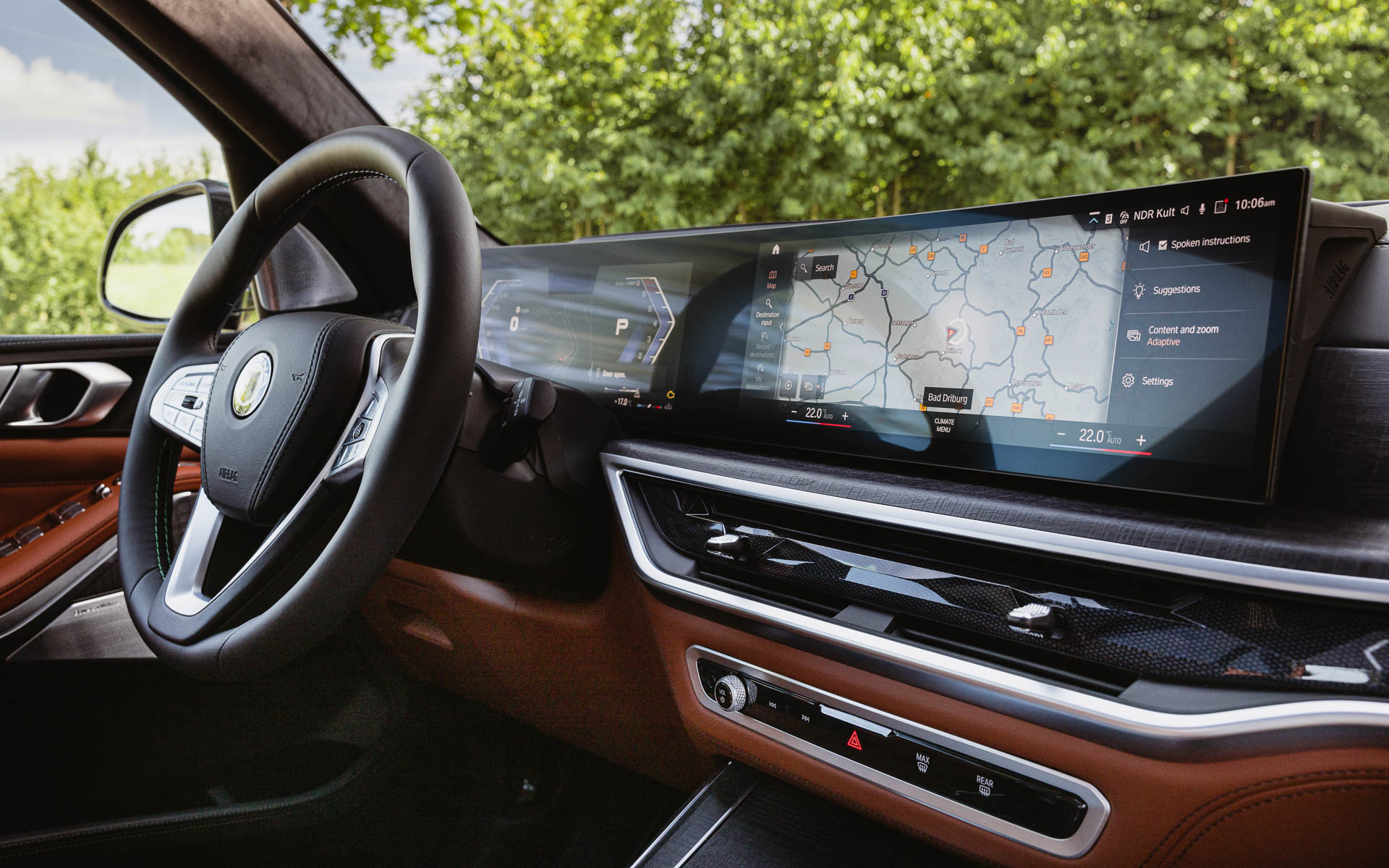 上質な素材を用いたファーストクラスを思わせるようなラグジュアリー感あふれるインテリアデザイン