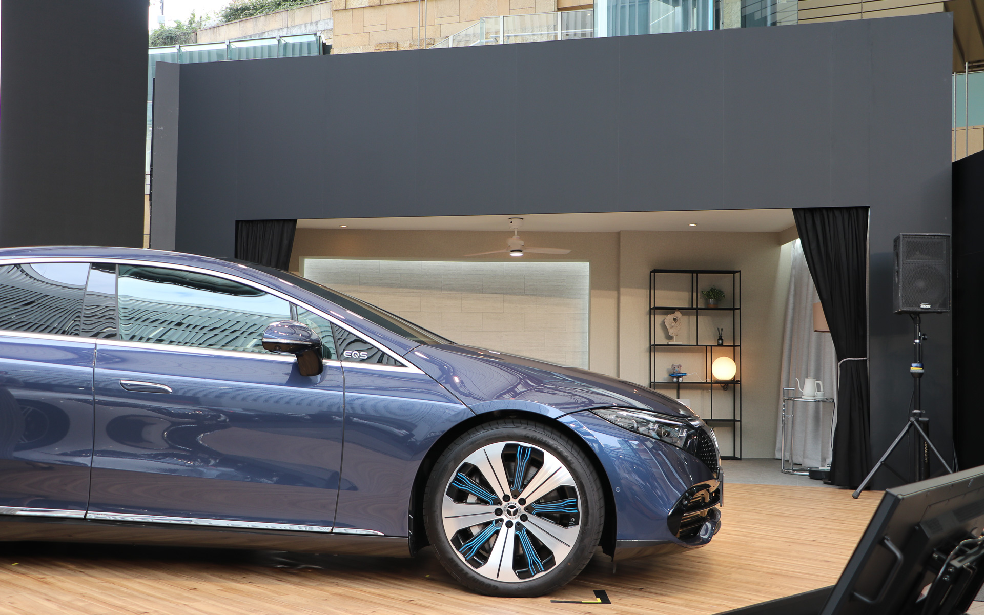 リビングへの電気供給に成功