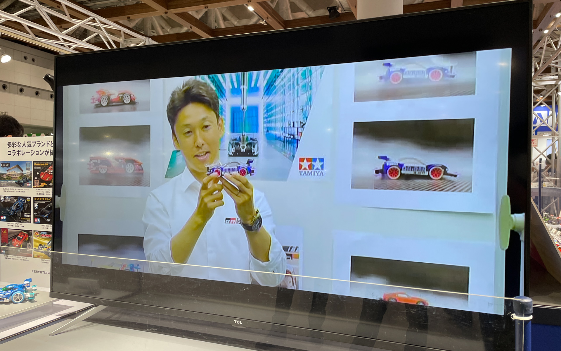 応募のあったマシンについて、中嶋一貴氏が空力特性を解説