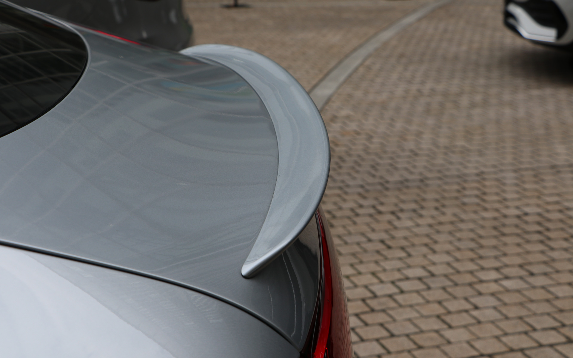 リアスポイラー