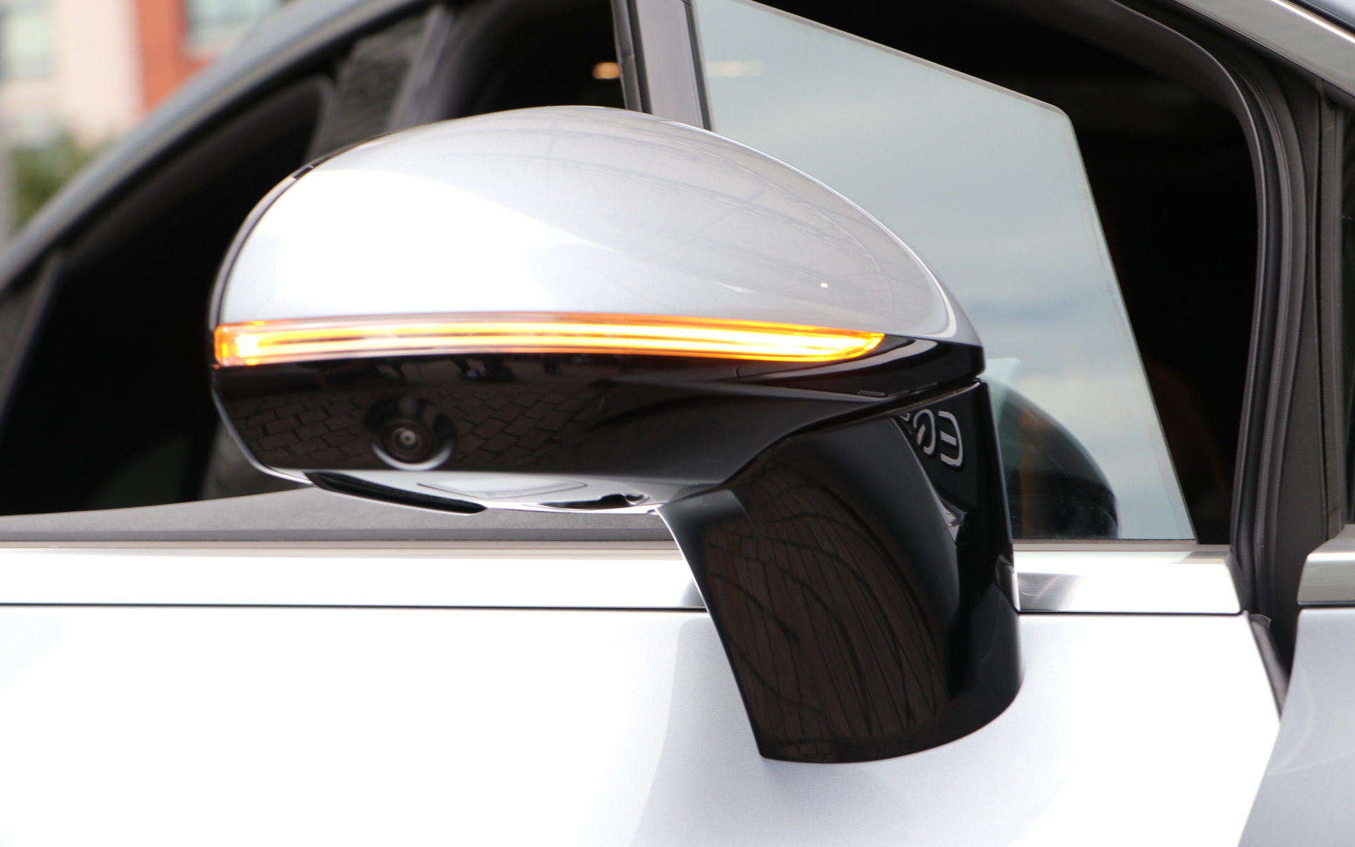 サイドミラーウインカー点灯時