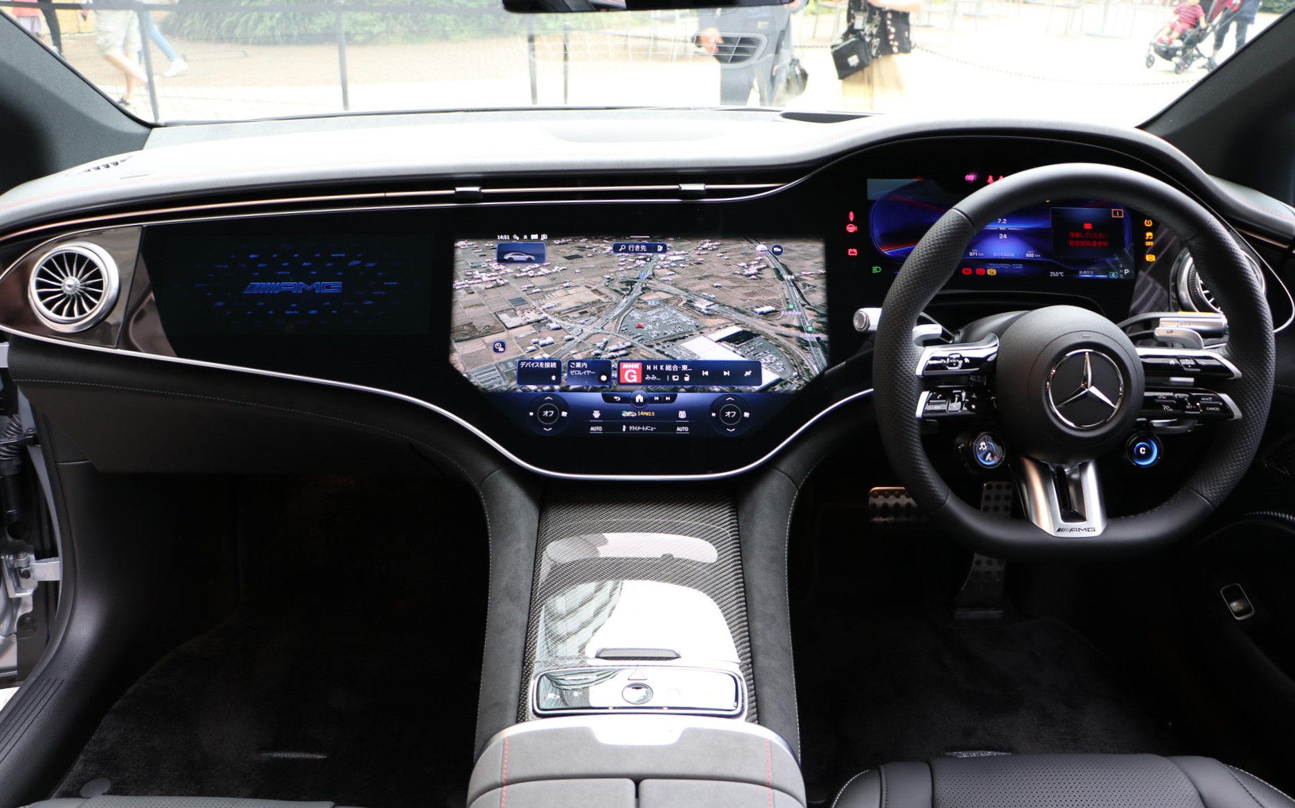 MBUX（Mercedes Benz User Experience）ハイパースクリーンを採用したインパネまわり