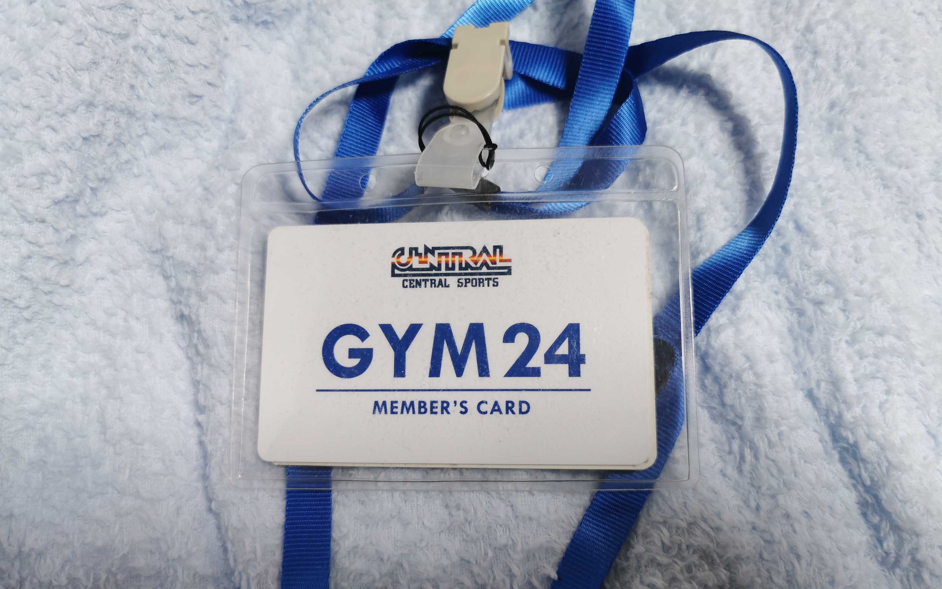 近所のスポーツジムに通い始めました