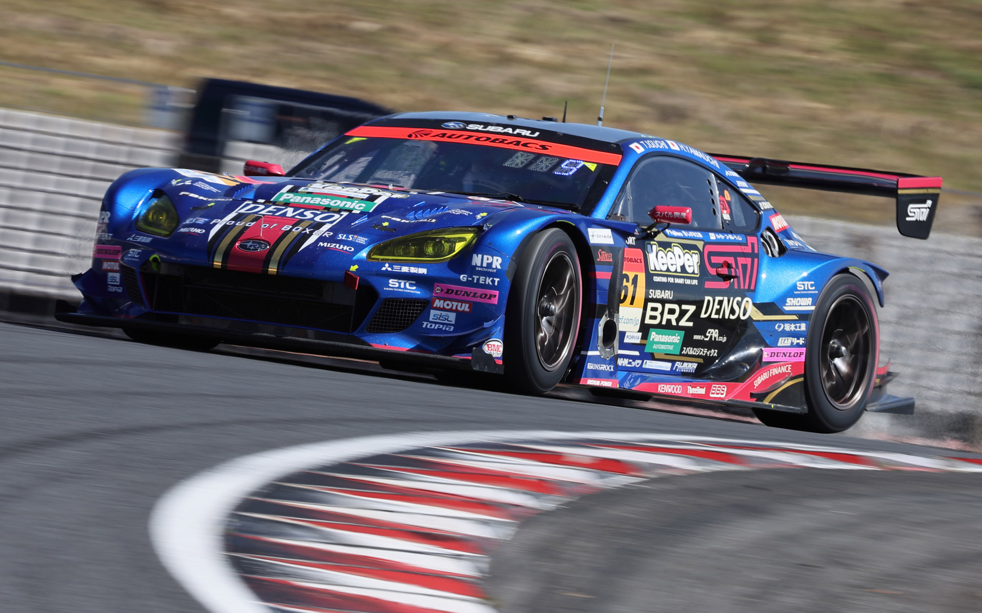 ポールポジションの61号車SUBARU BRZ R&D SPORT（井口卓人/山内英輝、DL）