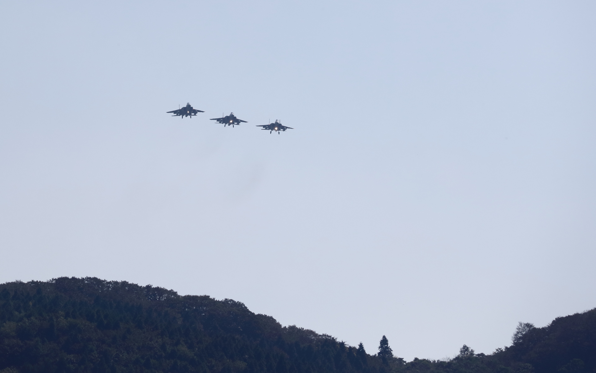 2度目はギヤダウンのエシュロン隊形で