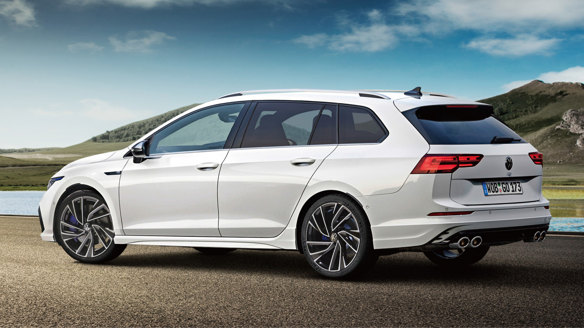 新型「ゴルフ R ヴァリアント」