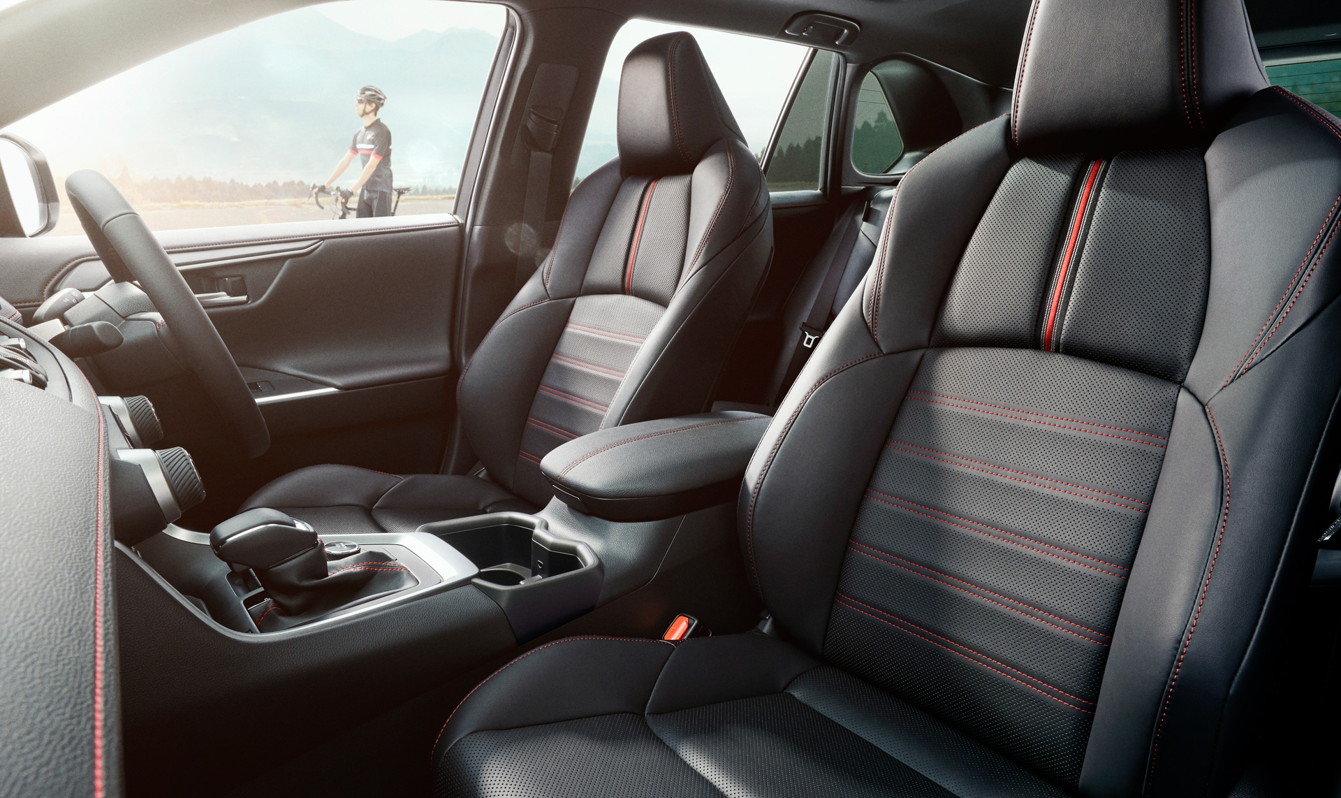 プラグインハイブリッドシステム搭載車の「Z」