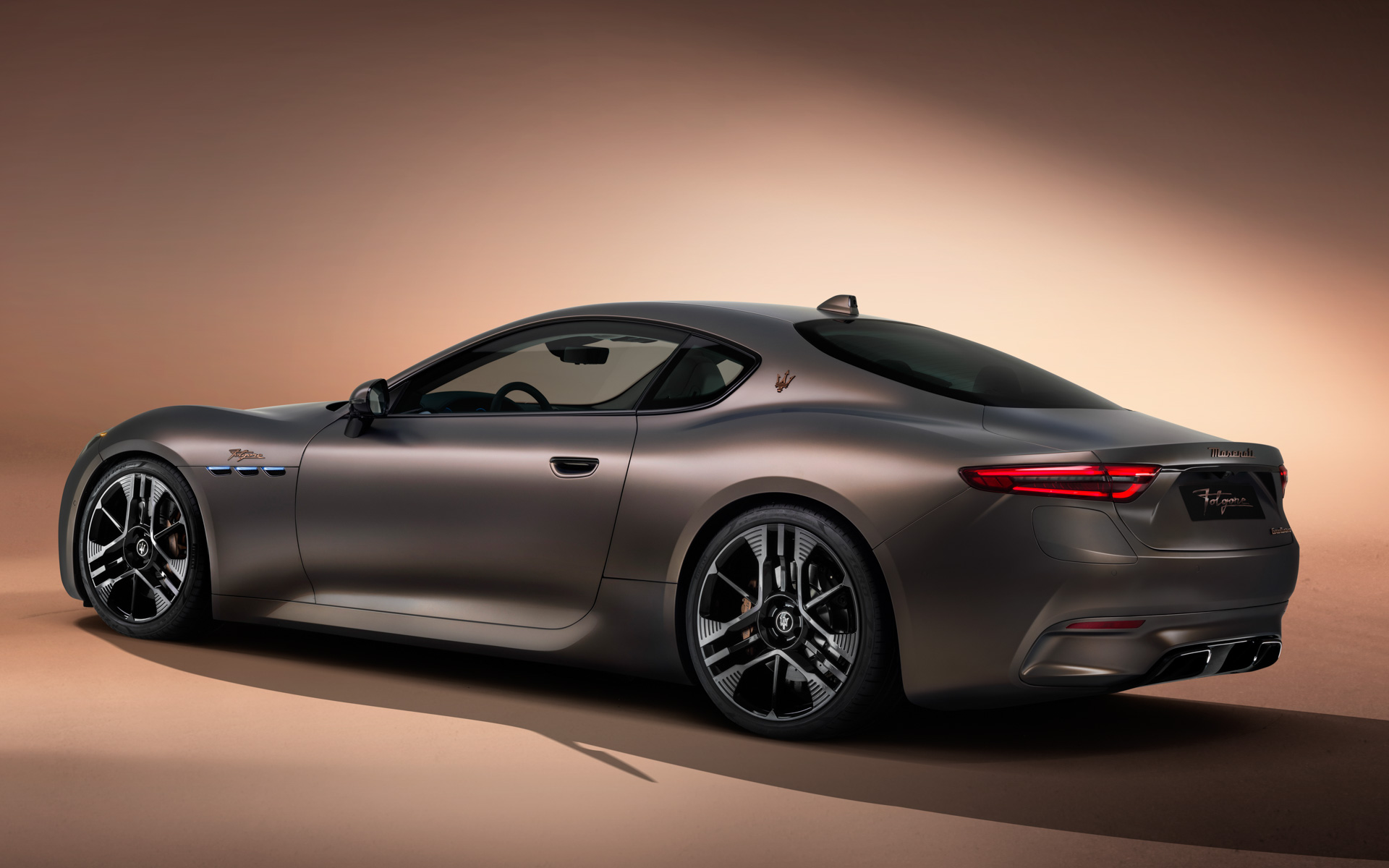 ブランド初のバッテリEVモデル「グラントゥーリズモ フォルゴ―レ」