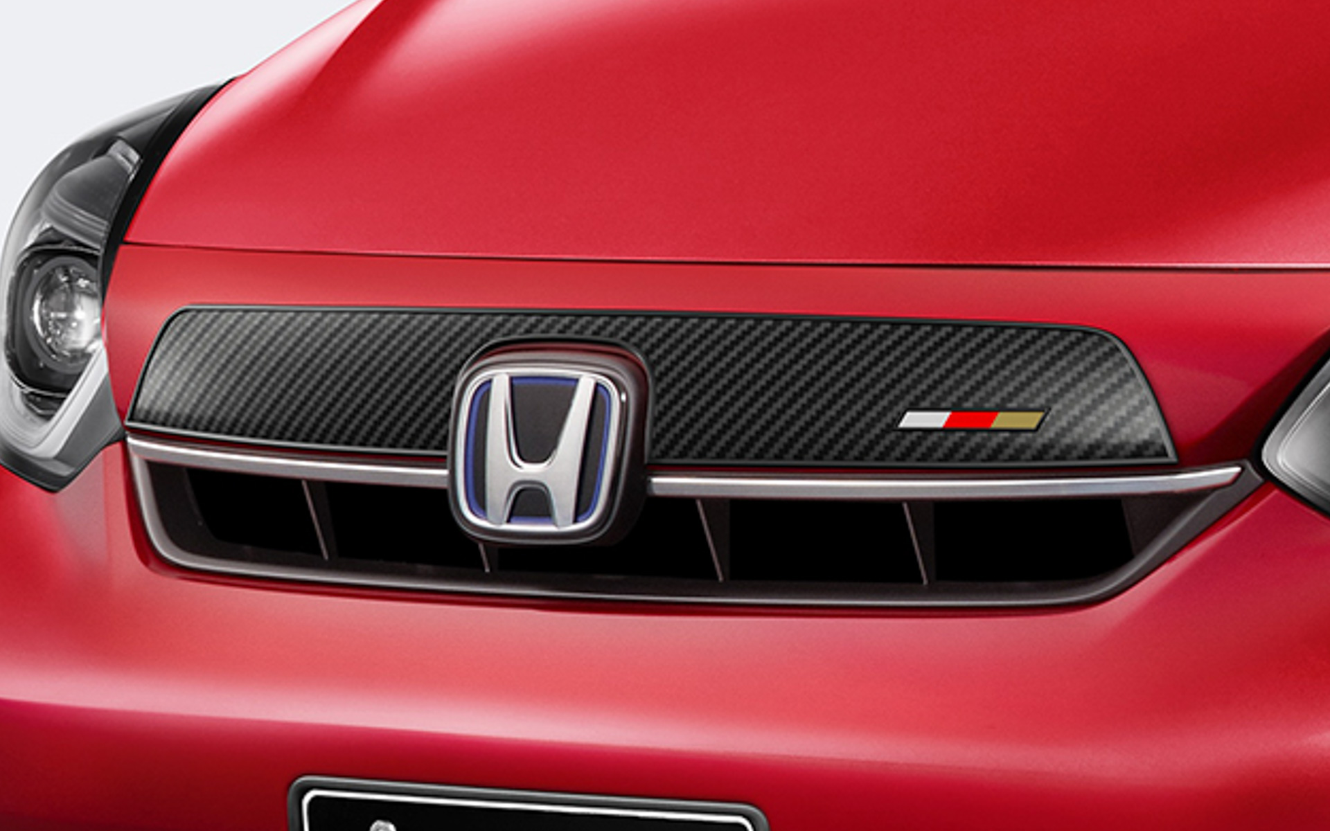 フロントグリルデカールは2万2000円