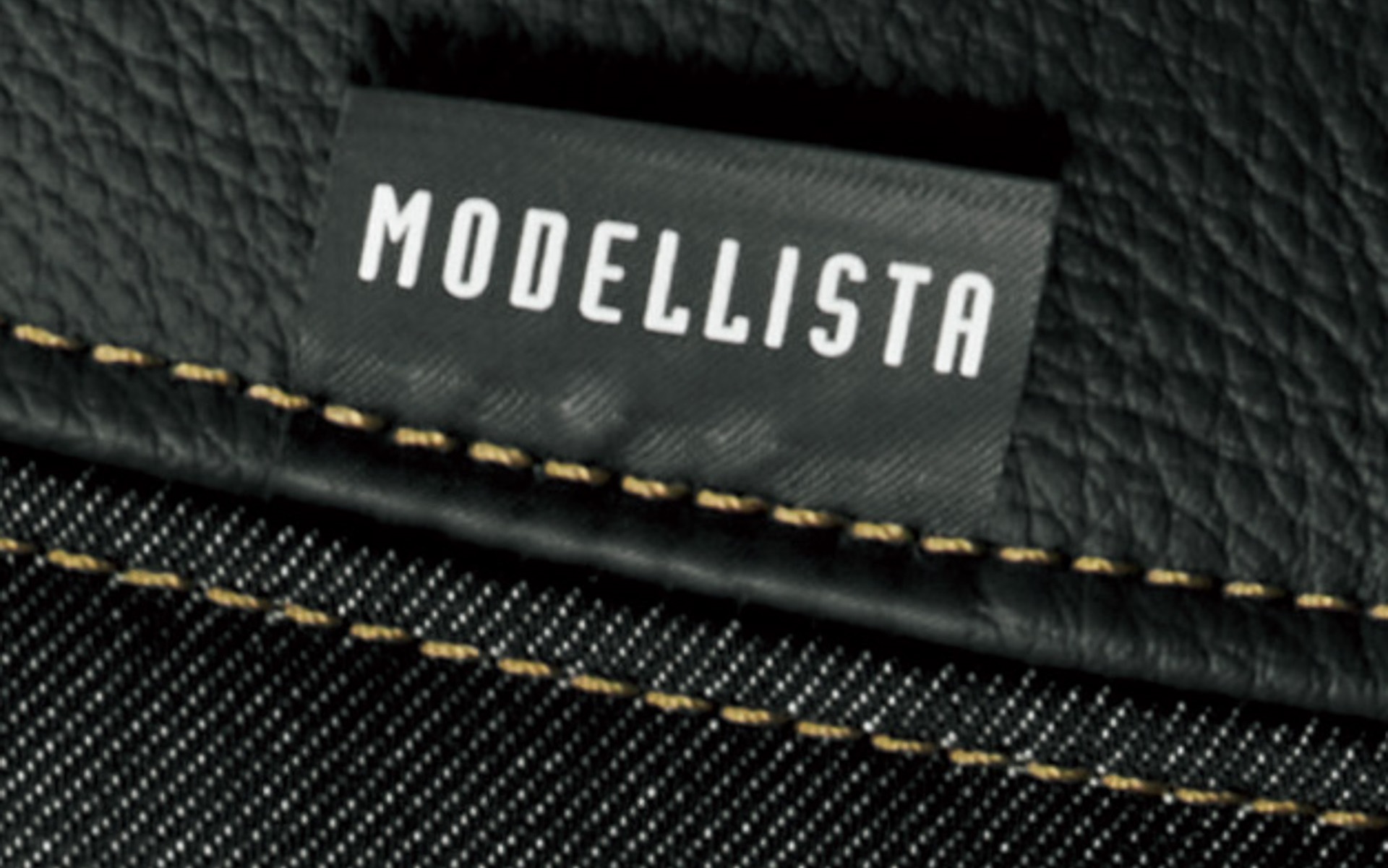 モデリスタのタグもワンポイントとして付く