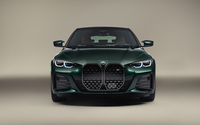BMW、KithブランドとコラボしたバッテリEV「i4 M50 by Kith」 限定1台