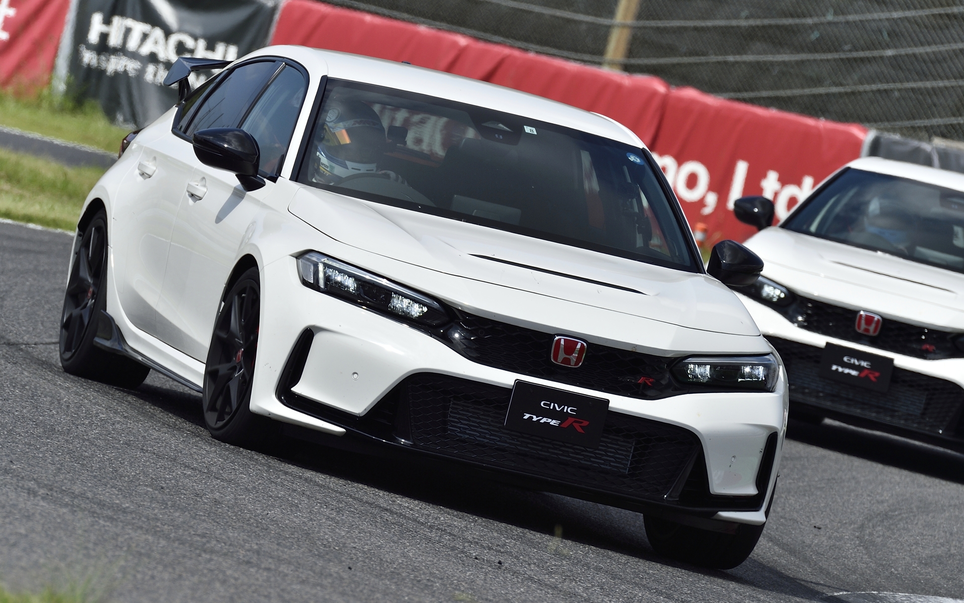 ホンダの新型「シビック TYPE R」を鈴鹿サーキットで試乗する機会を得た