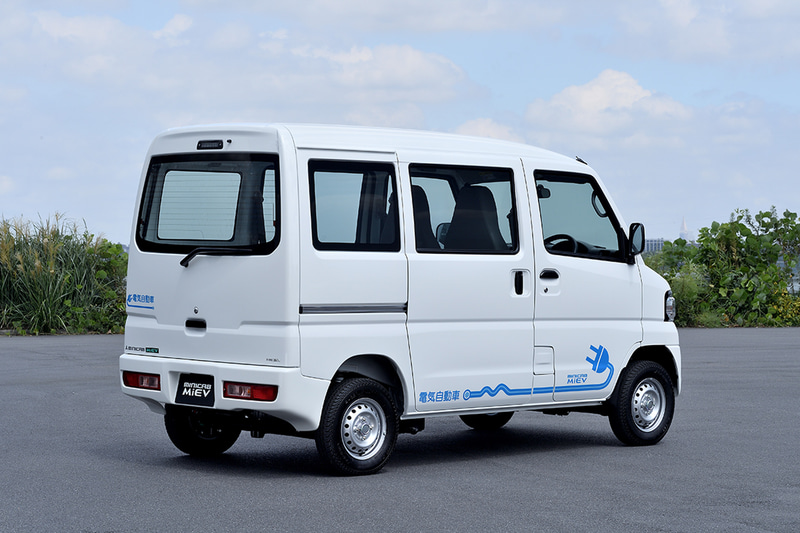 三菱ミニキャブミーブ 平成23年式電気自動車 車検7年7月まで （新型車 