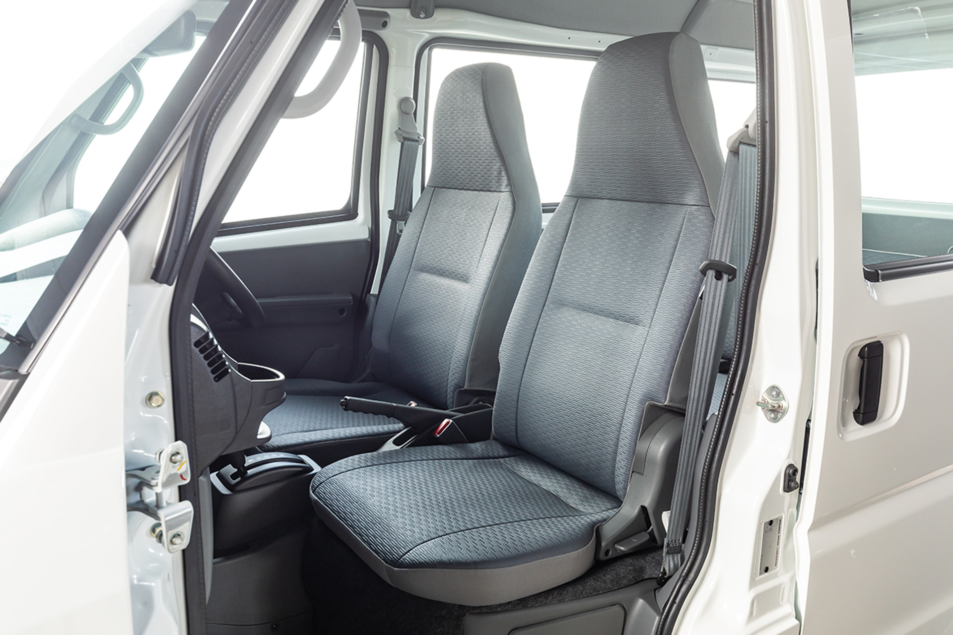 写真は4シーターモデル