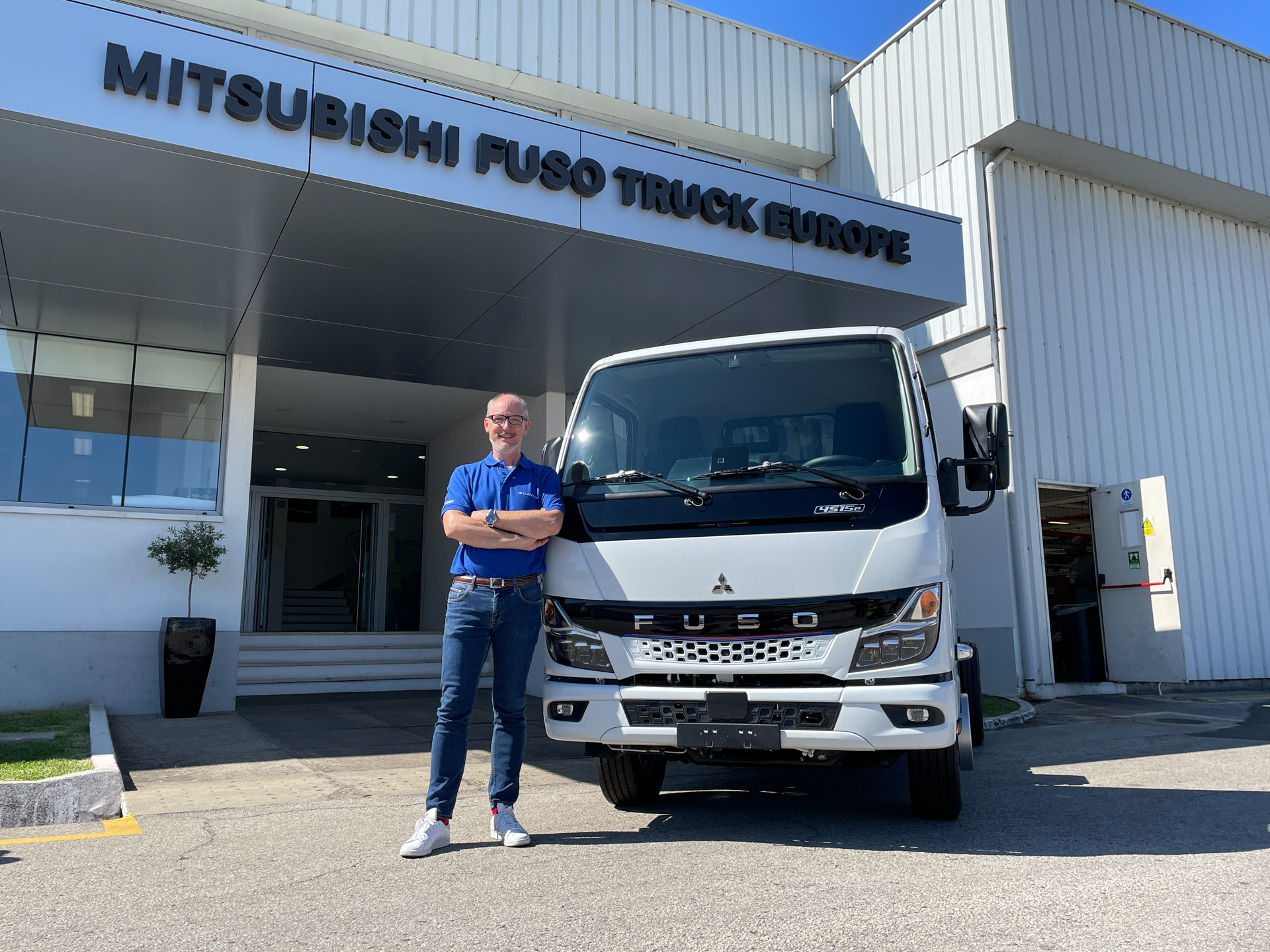 トラマガル工場について説明をする三菱ふそうトラック・ヨーロッパ代表取締役社長 アルネ・バーデン氏